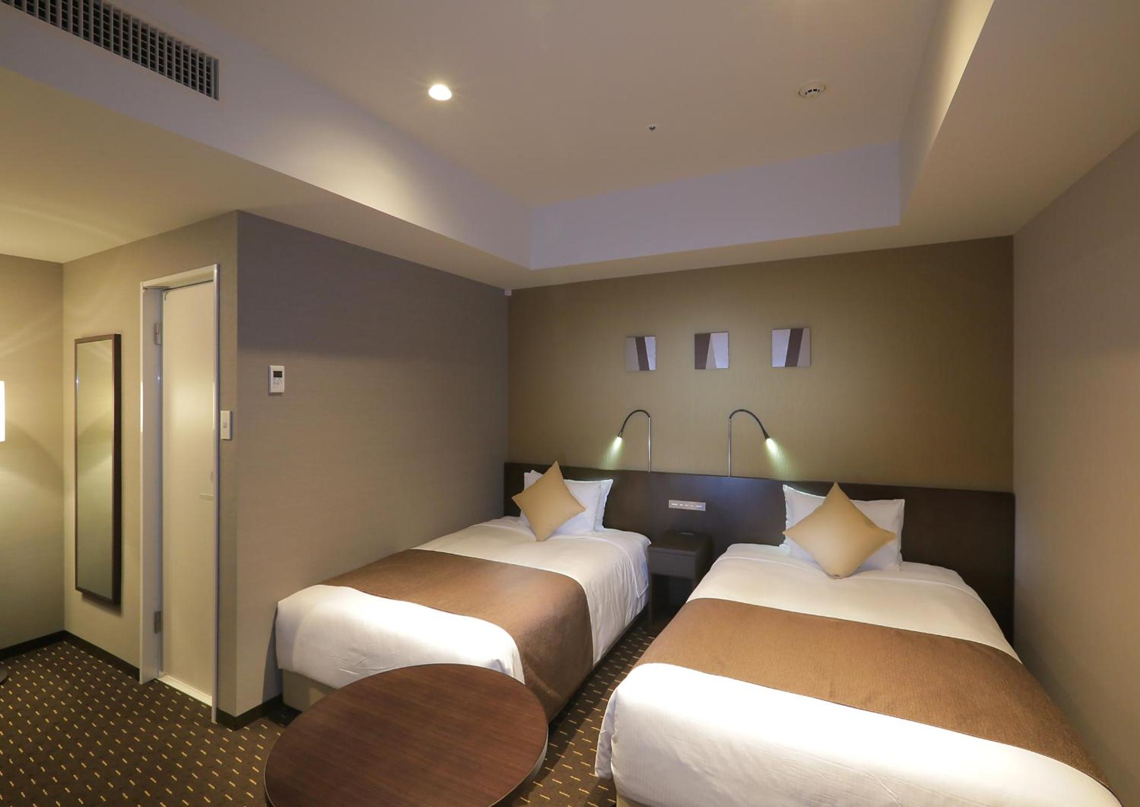 Twin Room - Non-Smoking