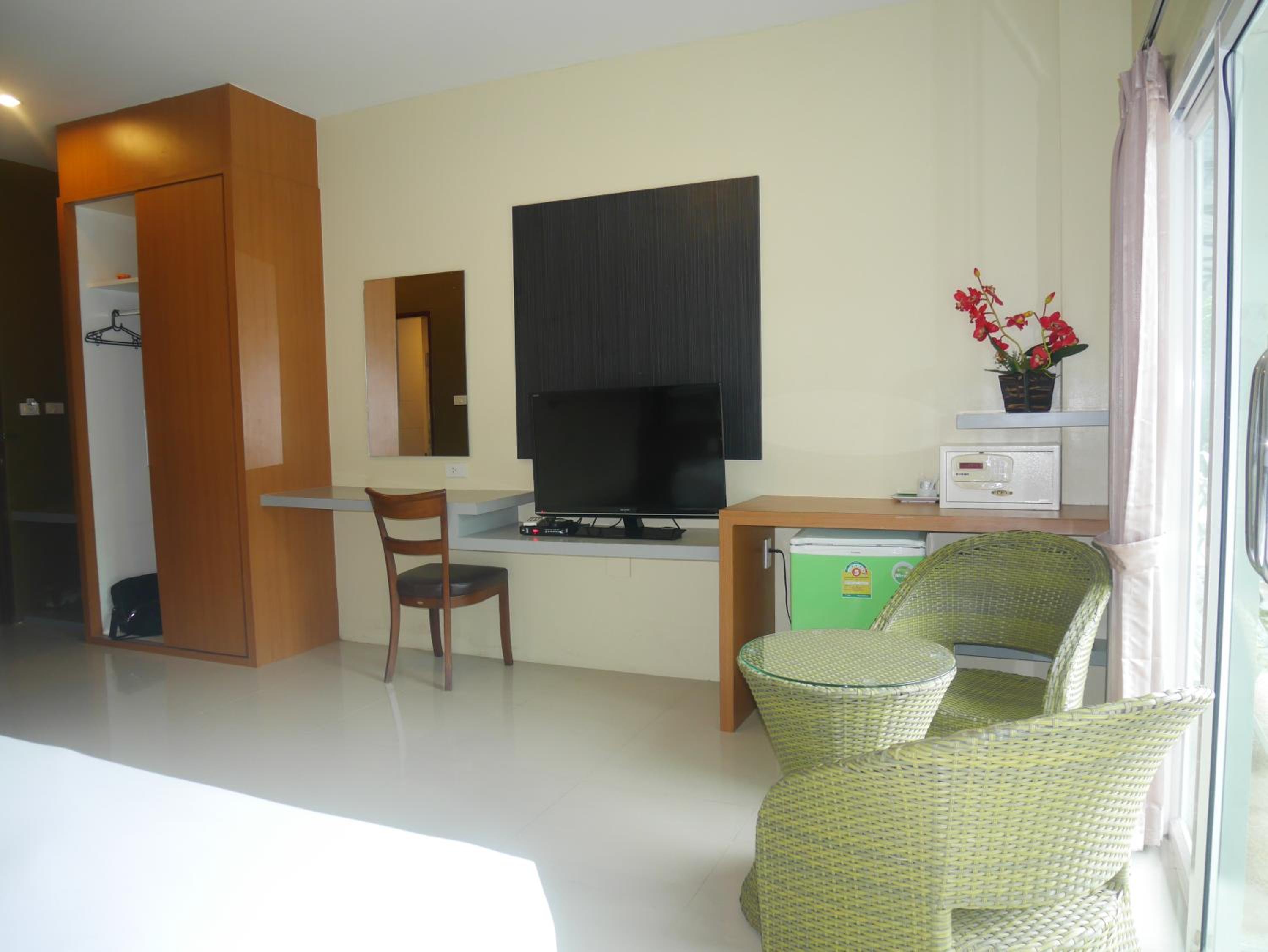 Family Double Room - Photo 11
