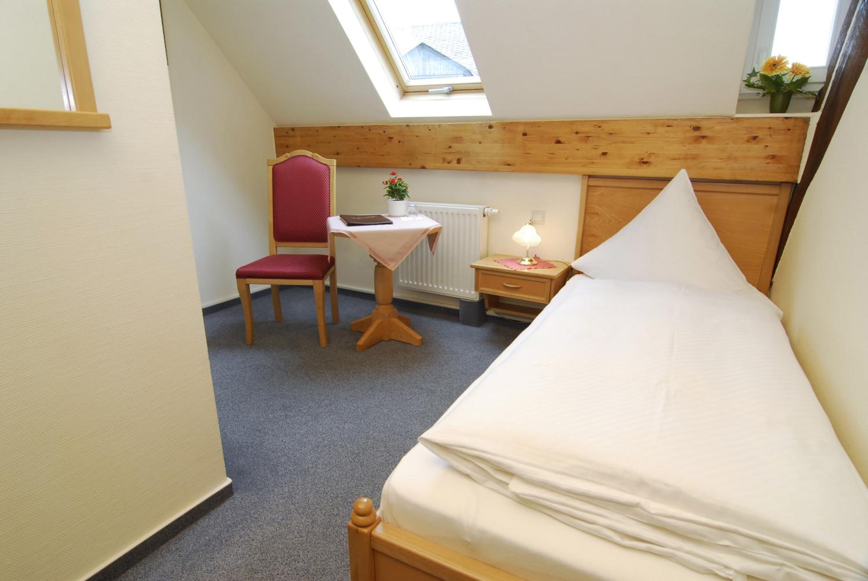 Single Room photo 1
