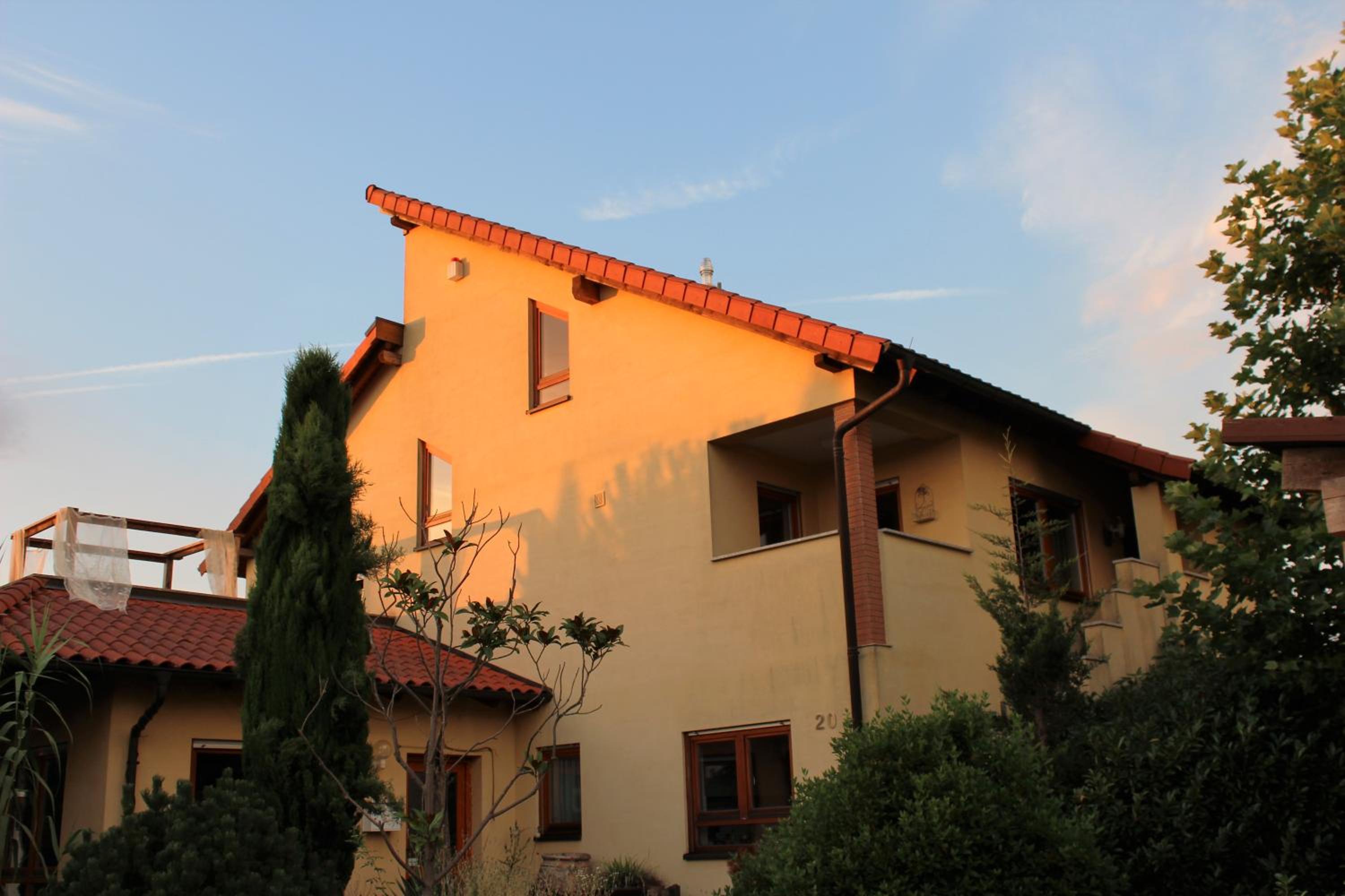 Apartment with Balcony photo 2