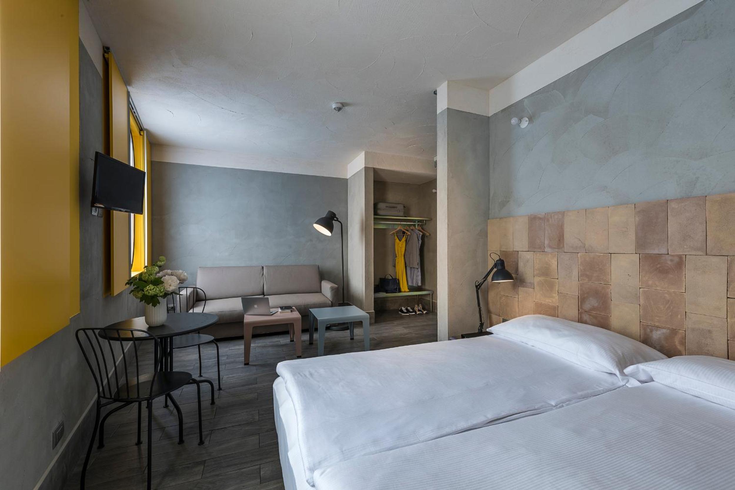 Suite - Photo 5