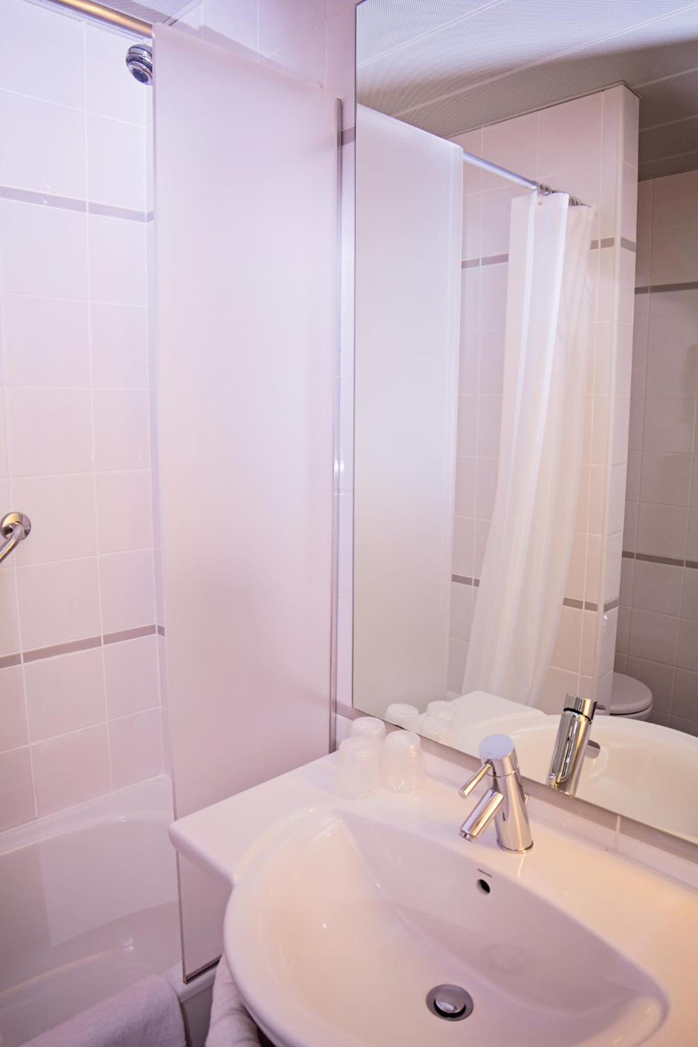 Superior Twin Room - Photo 1