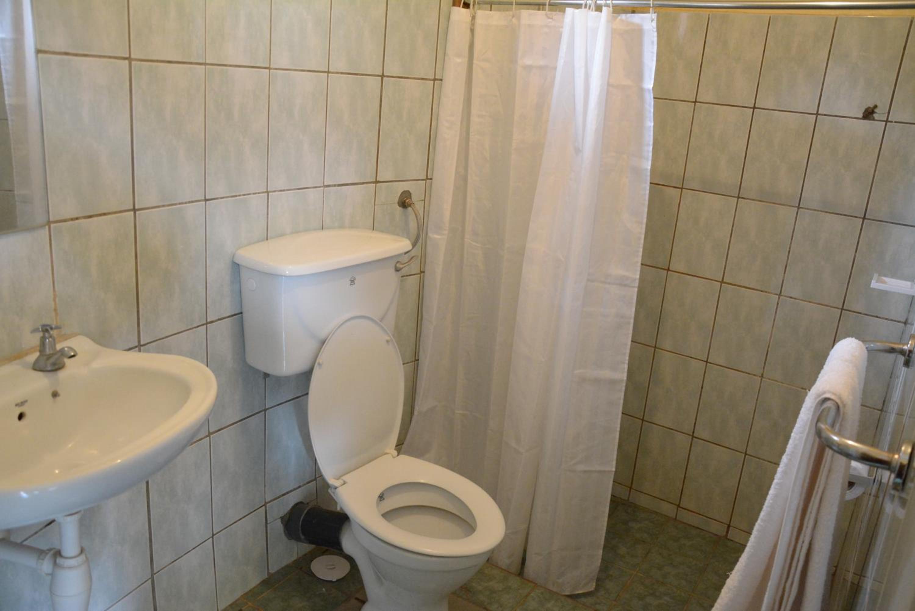 Standard King Room - Photo 1