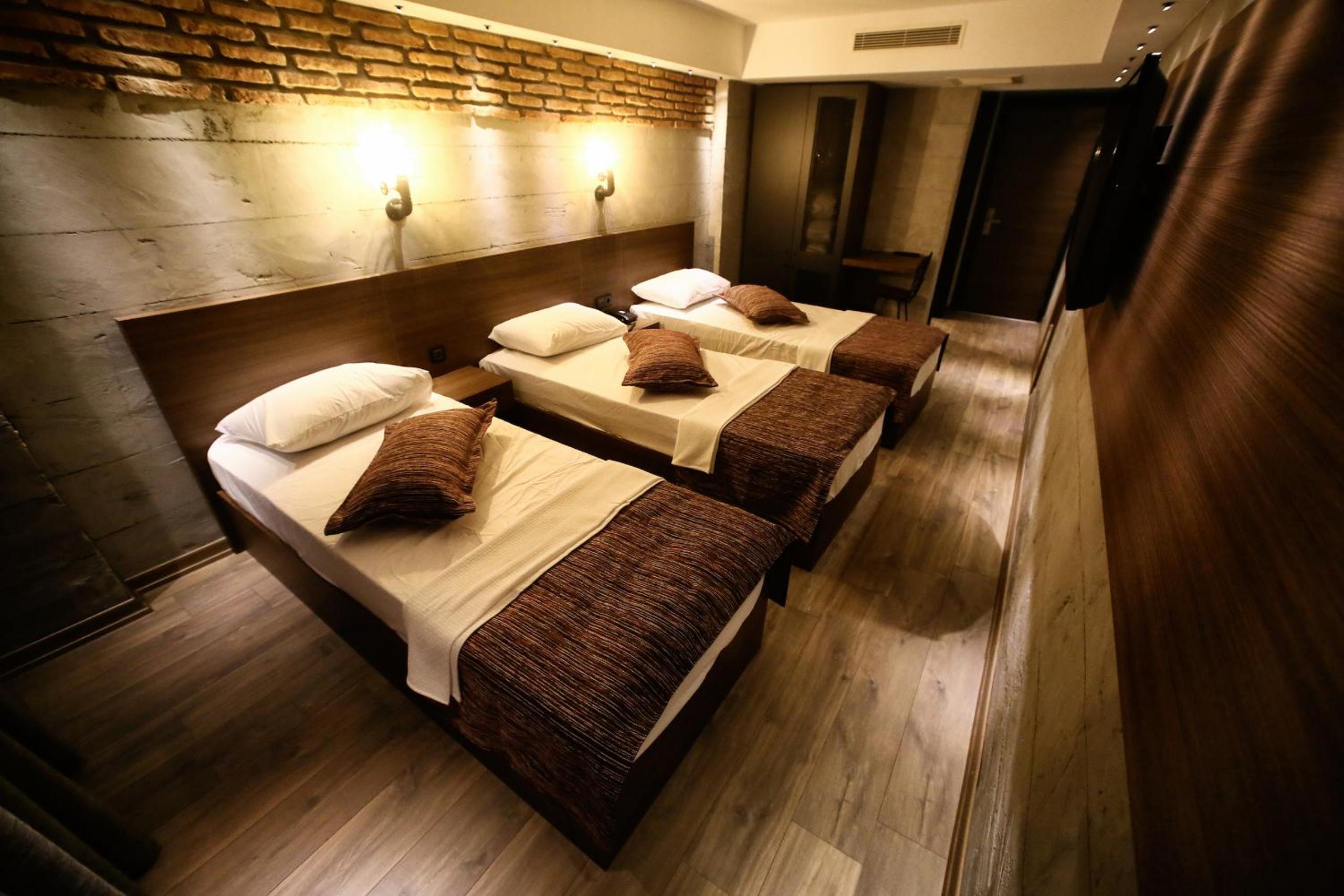 Standard Triple Room photo 3
