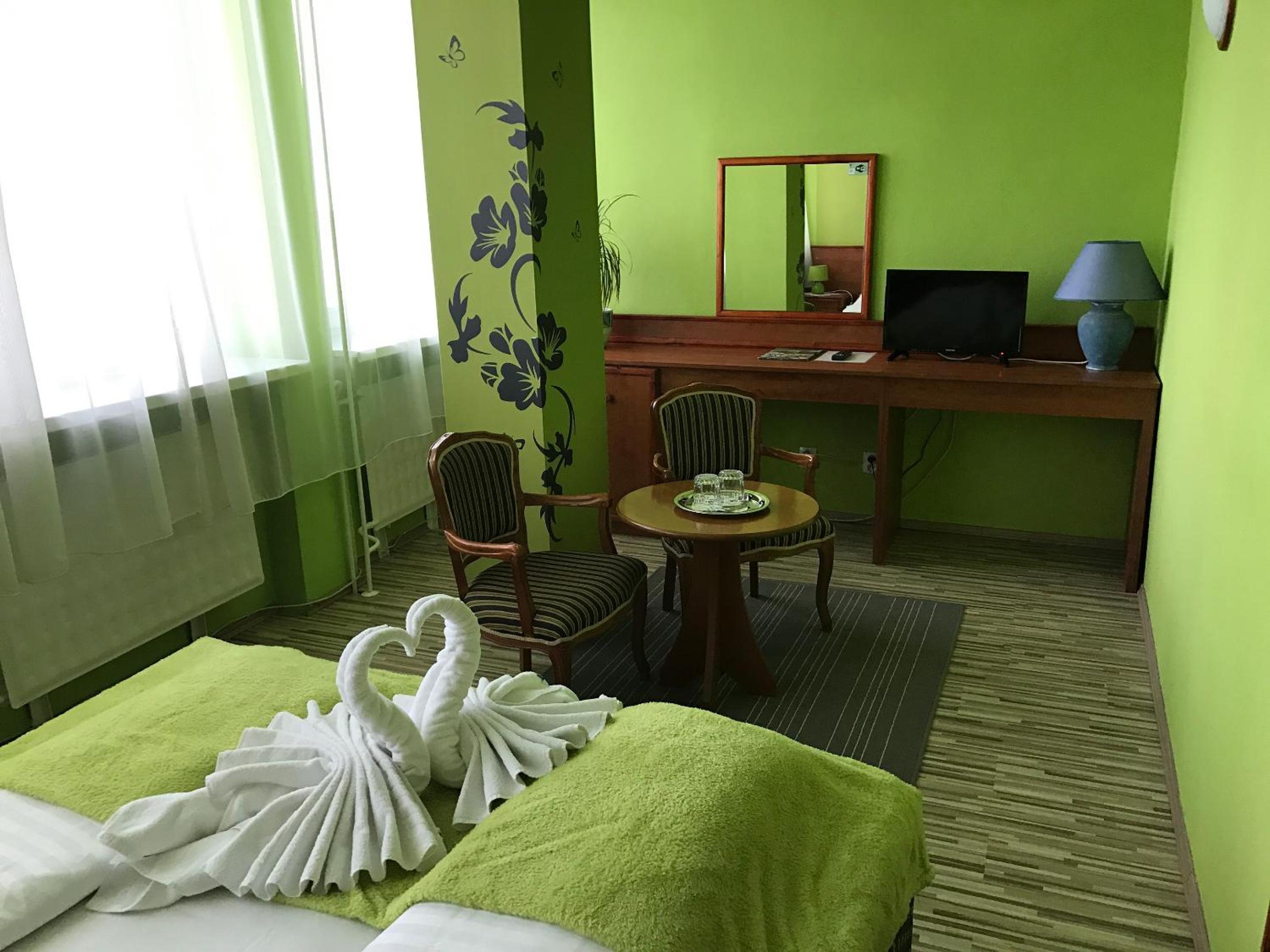  Double Room with Bath - Photo 3
