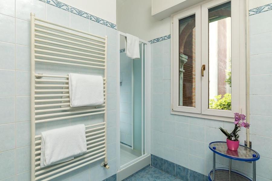 Triple Room - Photo 2