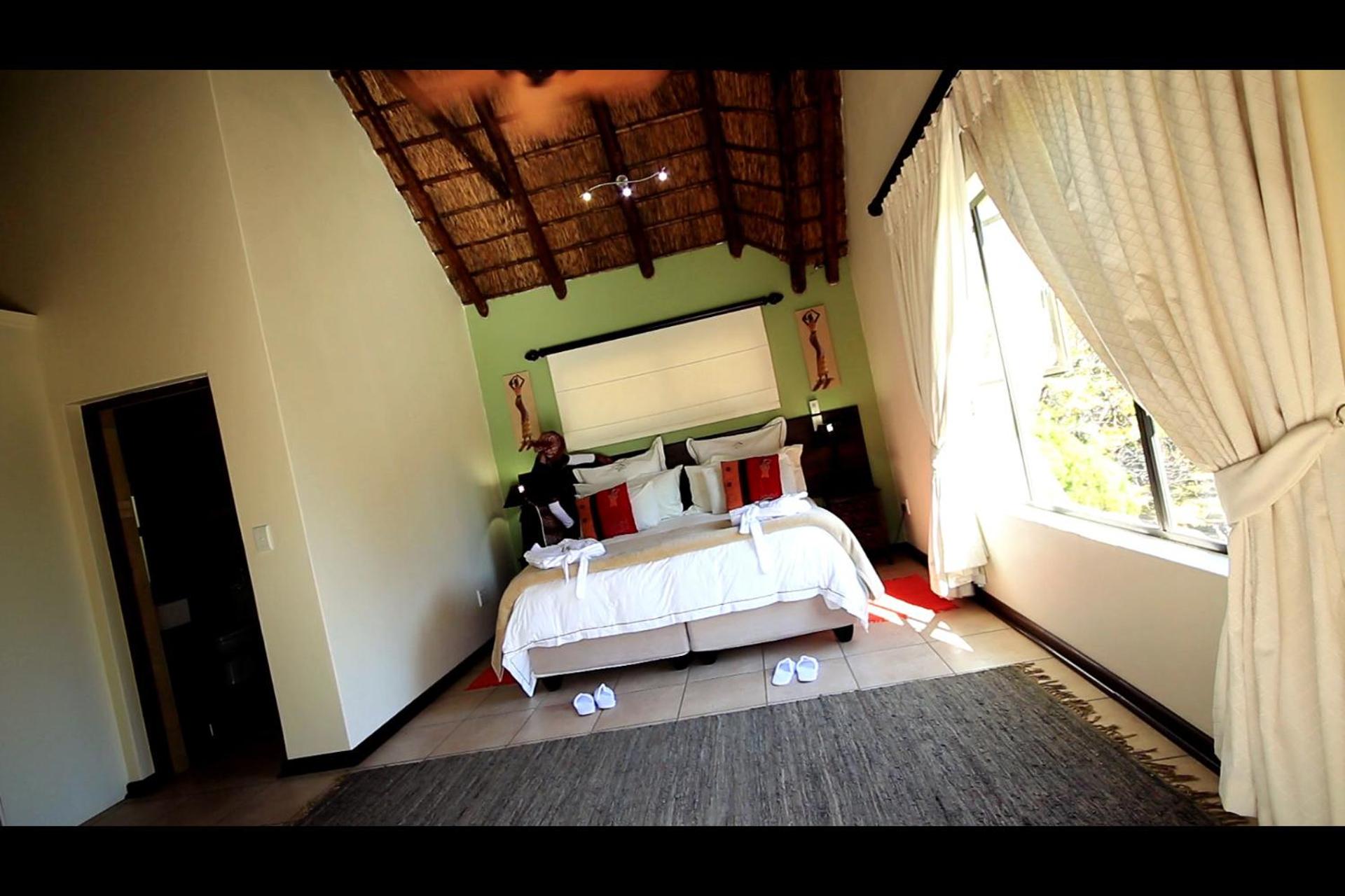 Luxury Double or Twin Suite 4 - Photo 1
