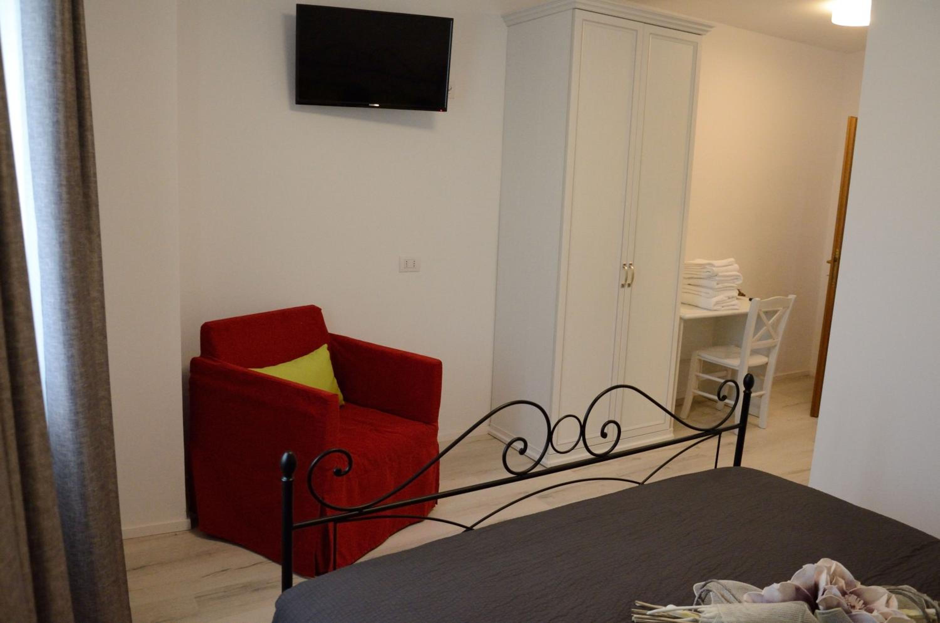 Double Room with Private Bathroom photo 3