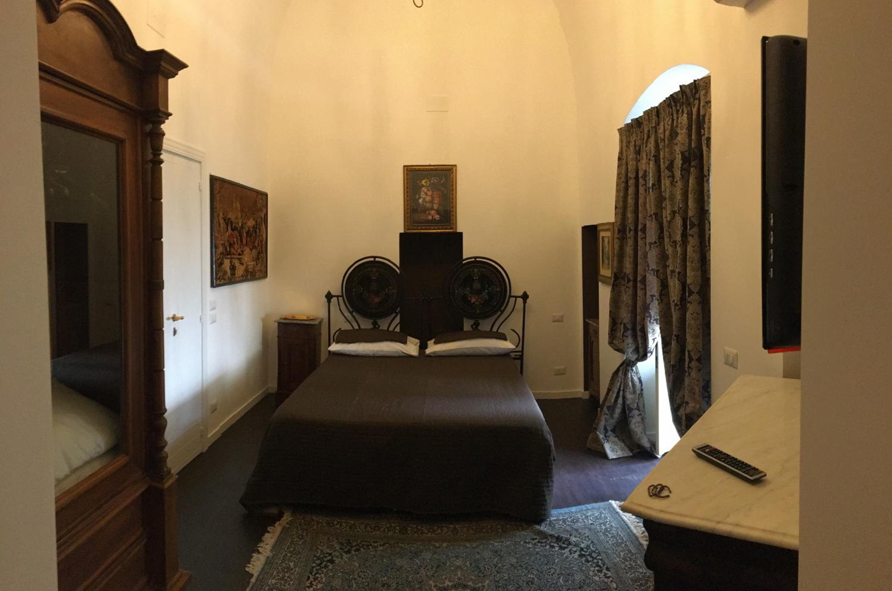 Double Room - Photo 2