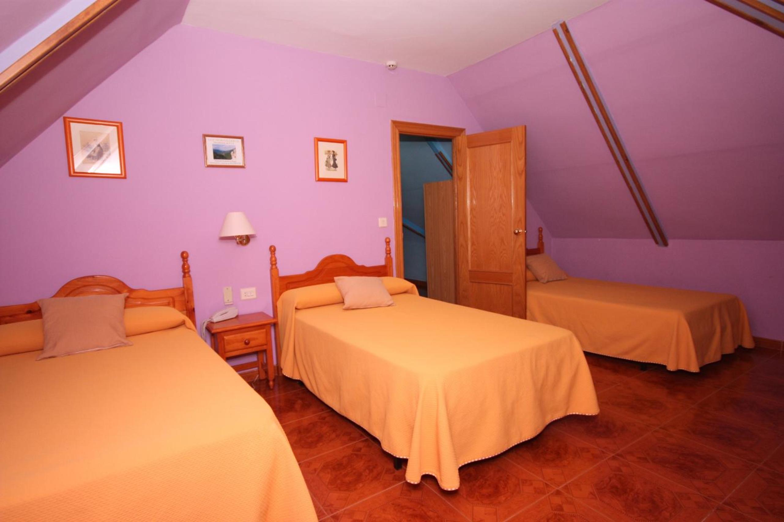 Triple Room - Photo 1