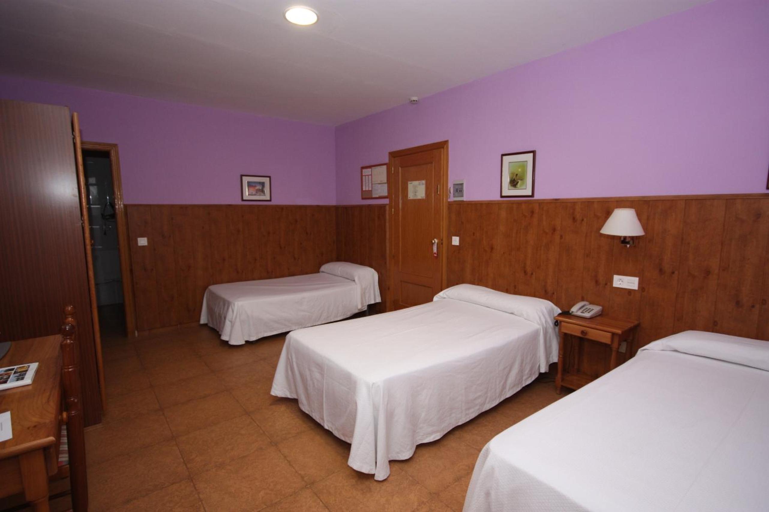 Triple Room - Photo 5