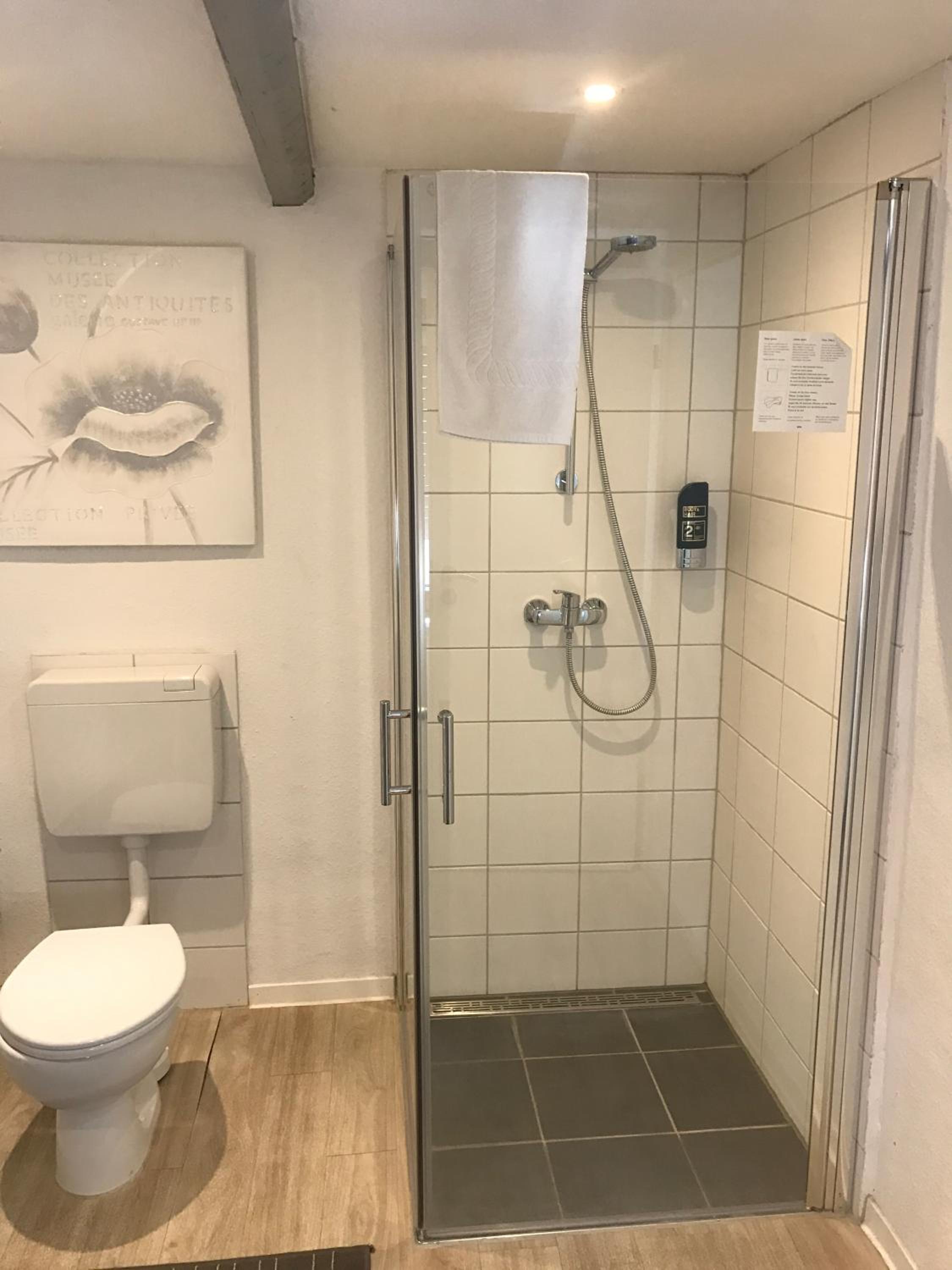 Single Room photo 3