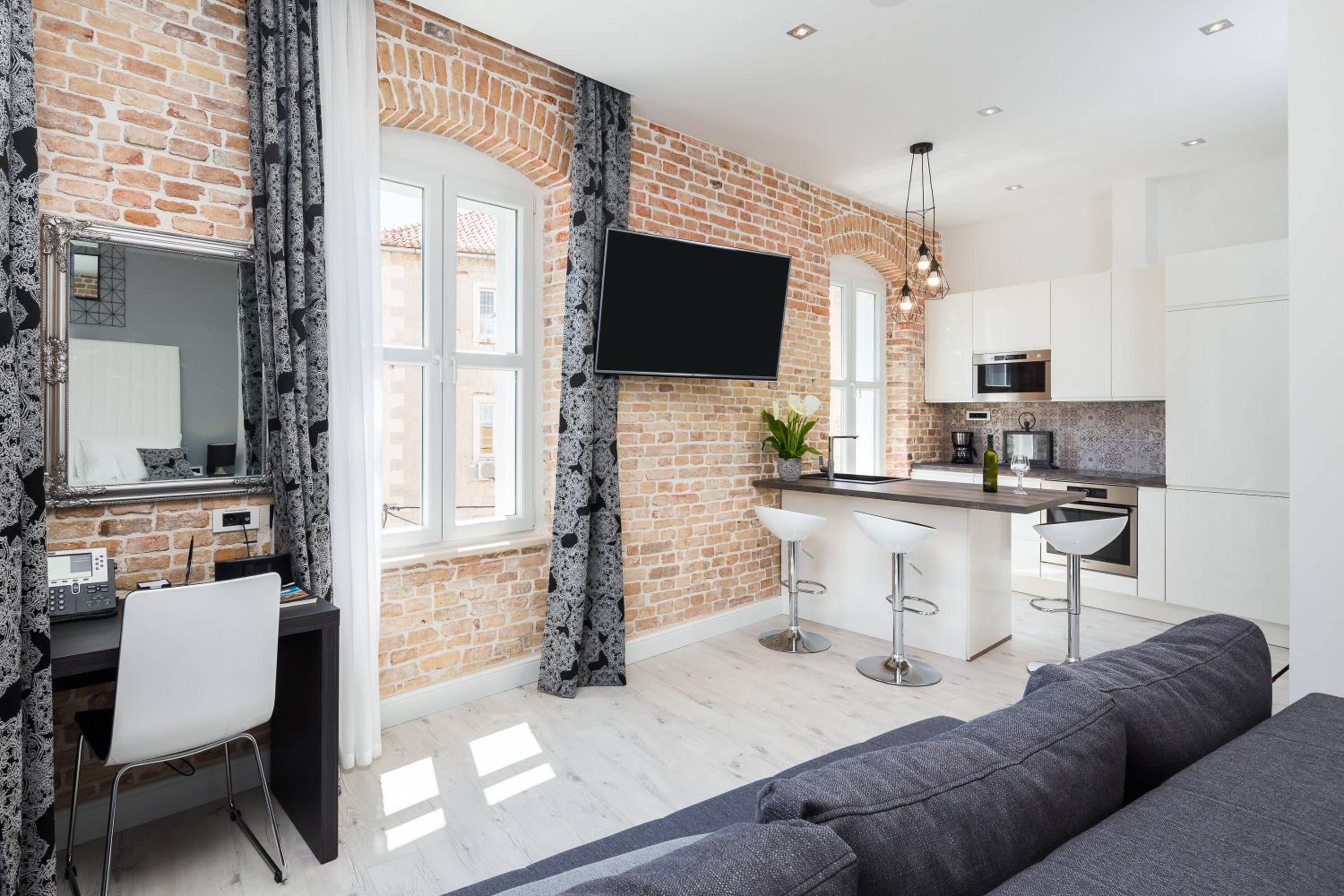 Luxury Studio