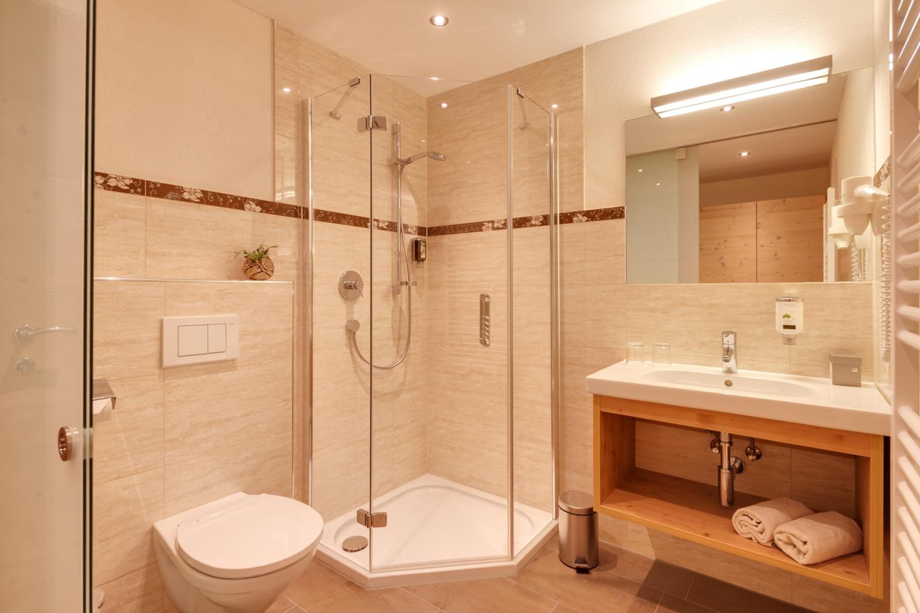Standard Double Room with Balcony photo 3