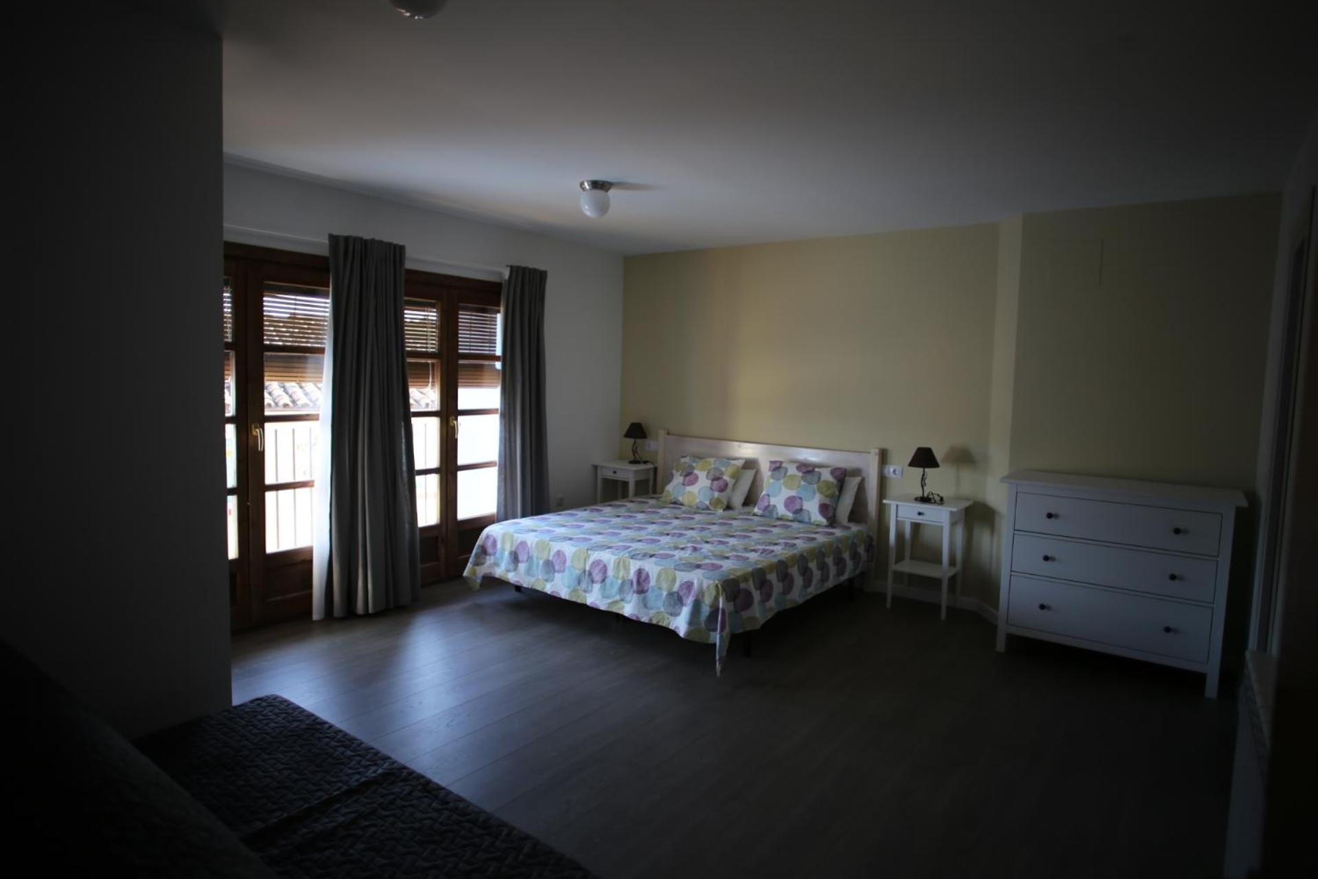 Queen Room with Two Queen Beds photo 3