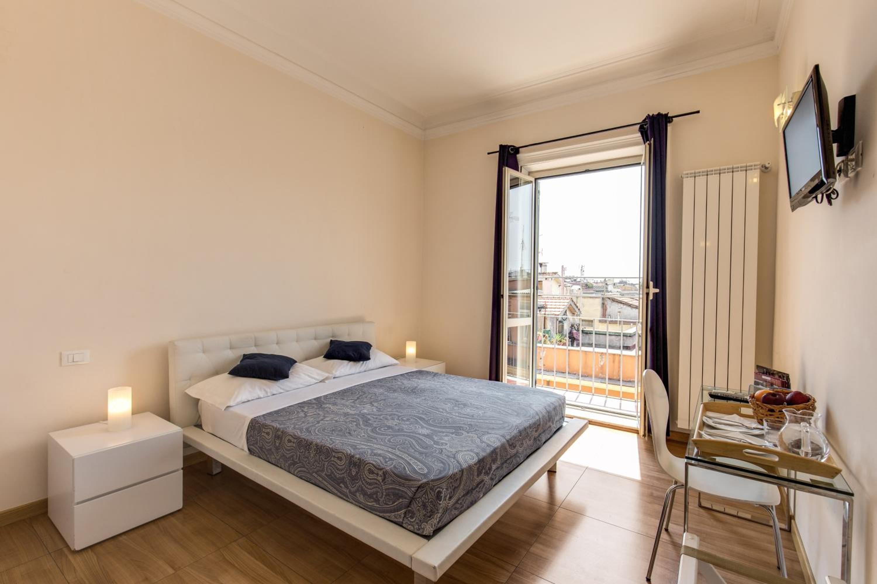 Double Room with Balcony photo 3
