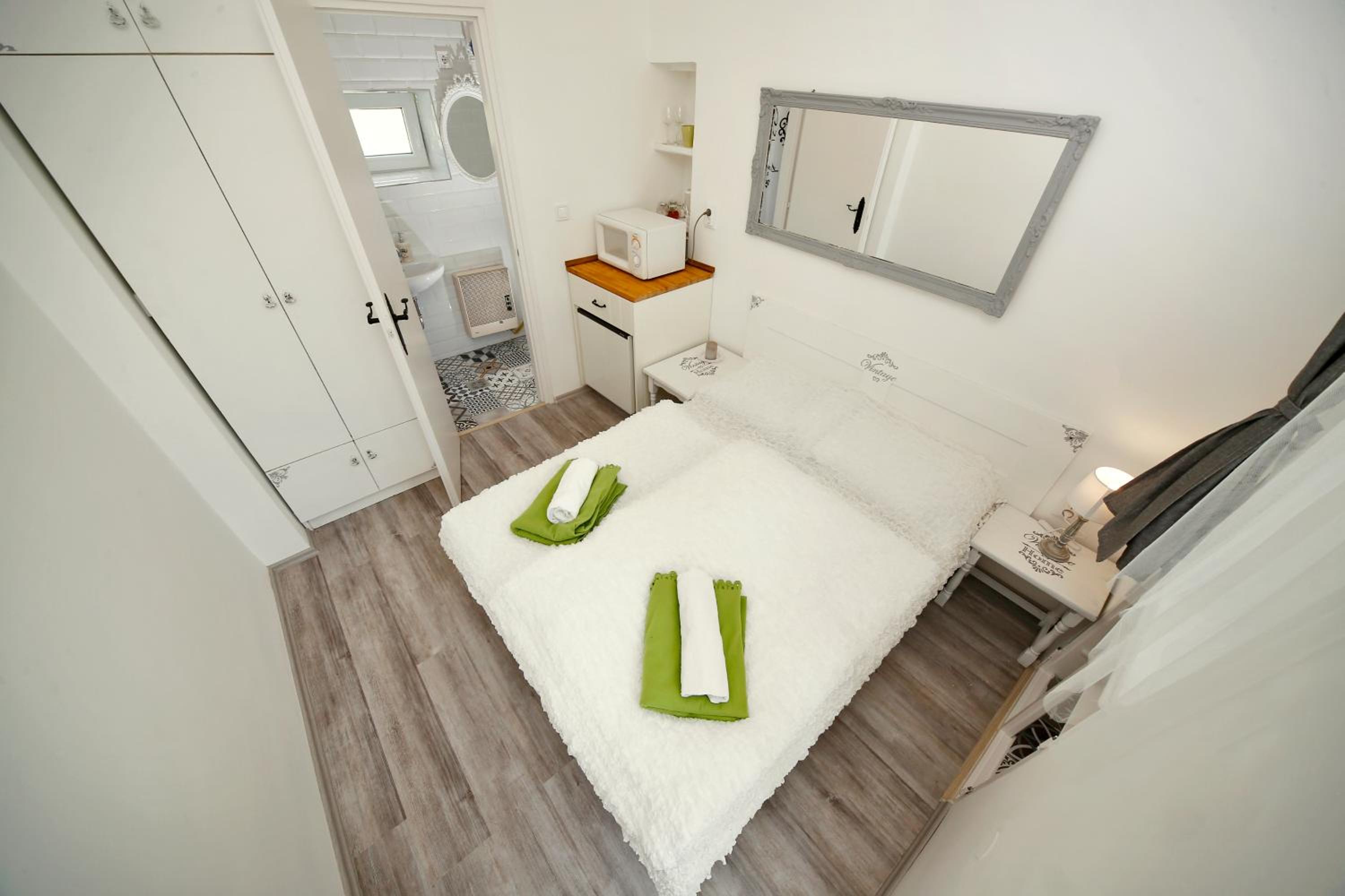 Mini Room - Photo 1
