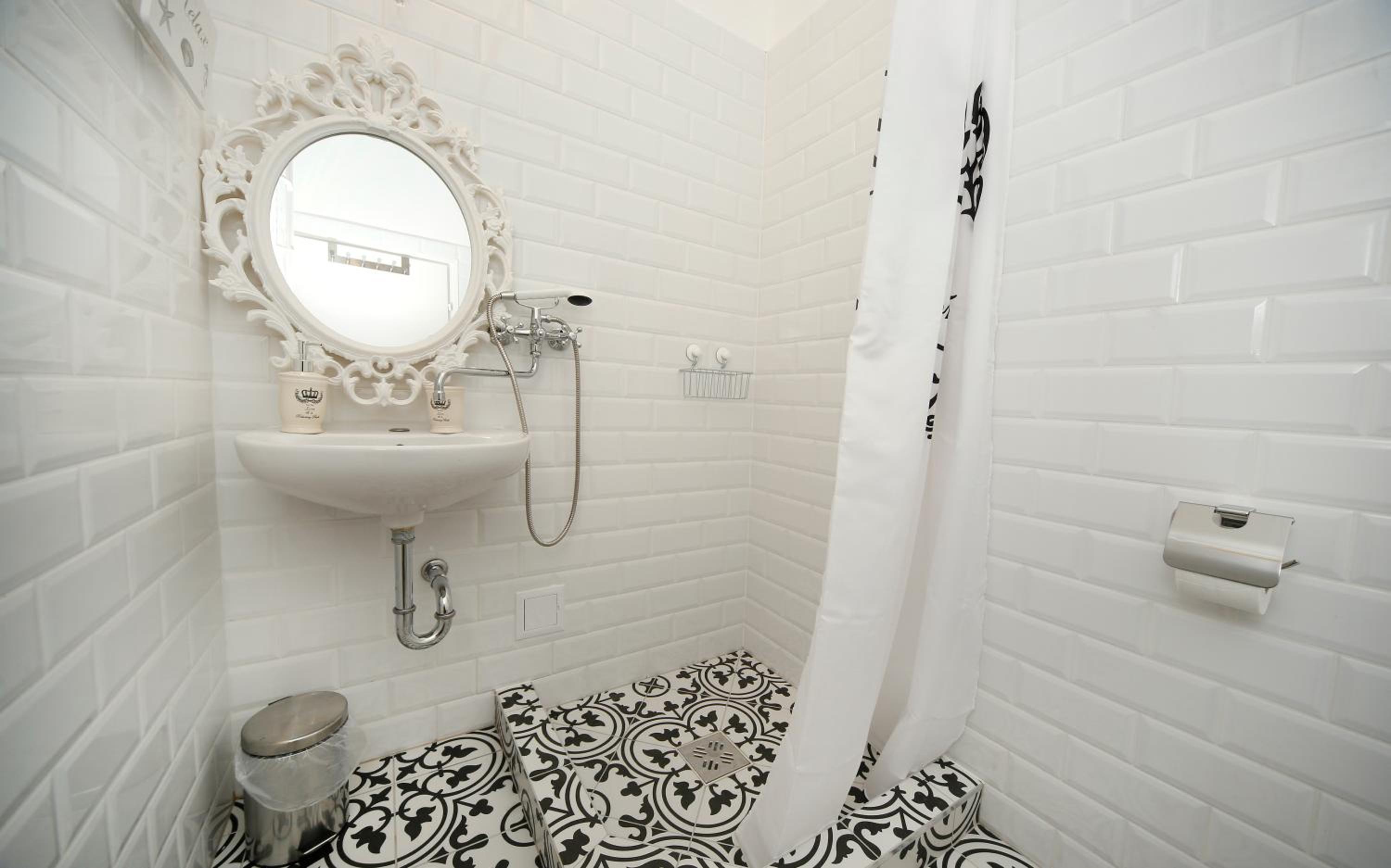 Two-Bedroom Apartment with Terrace photo 3