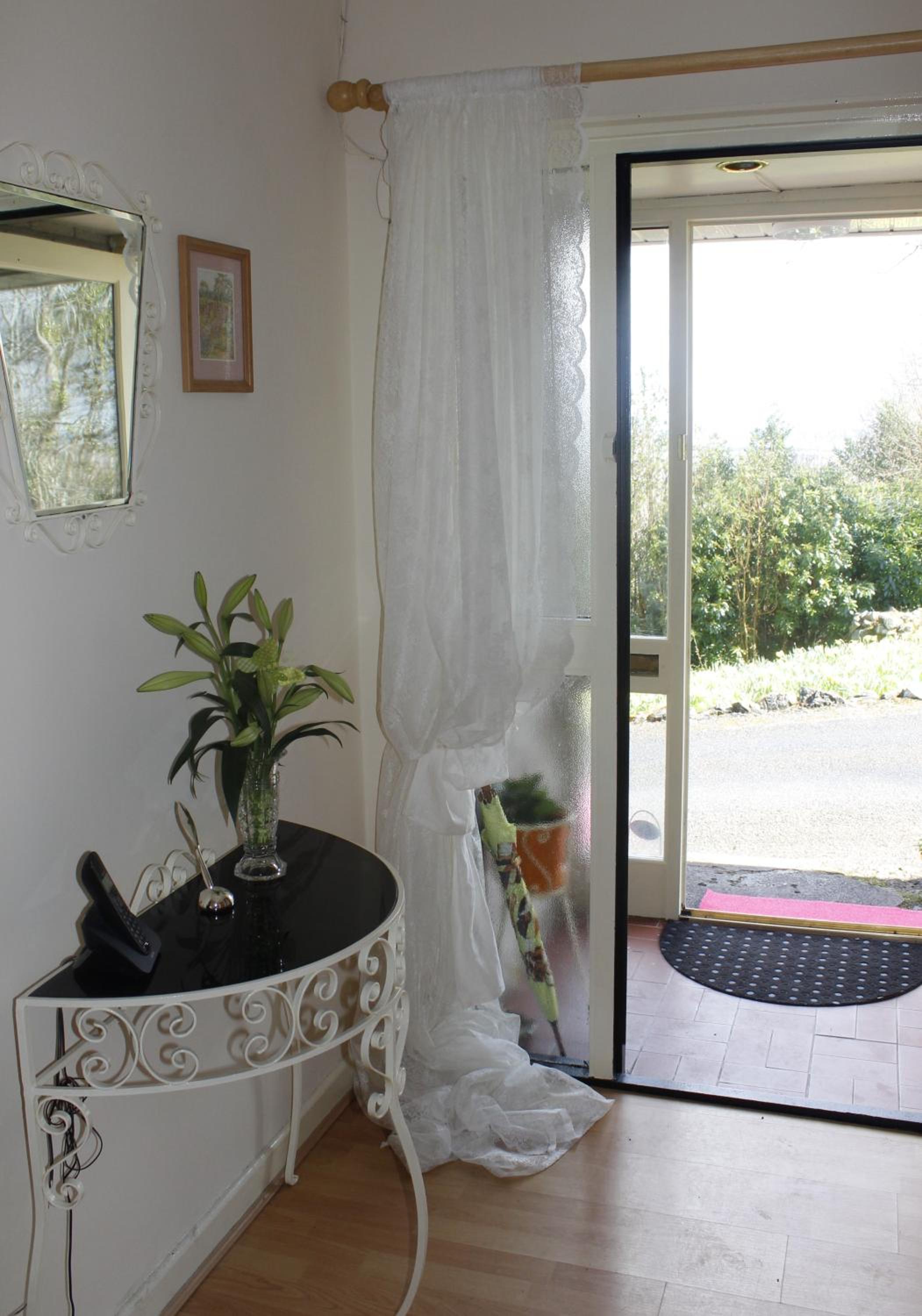Small Double Room - Photo 8