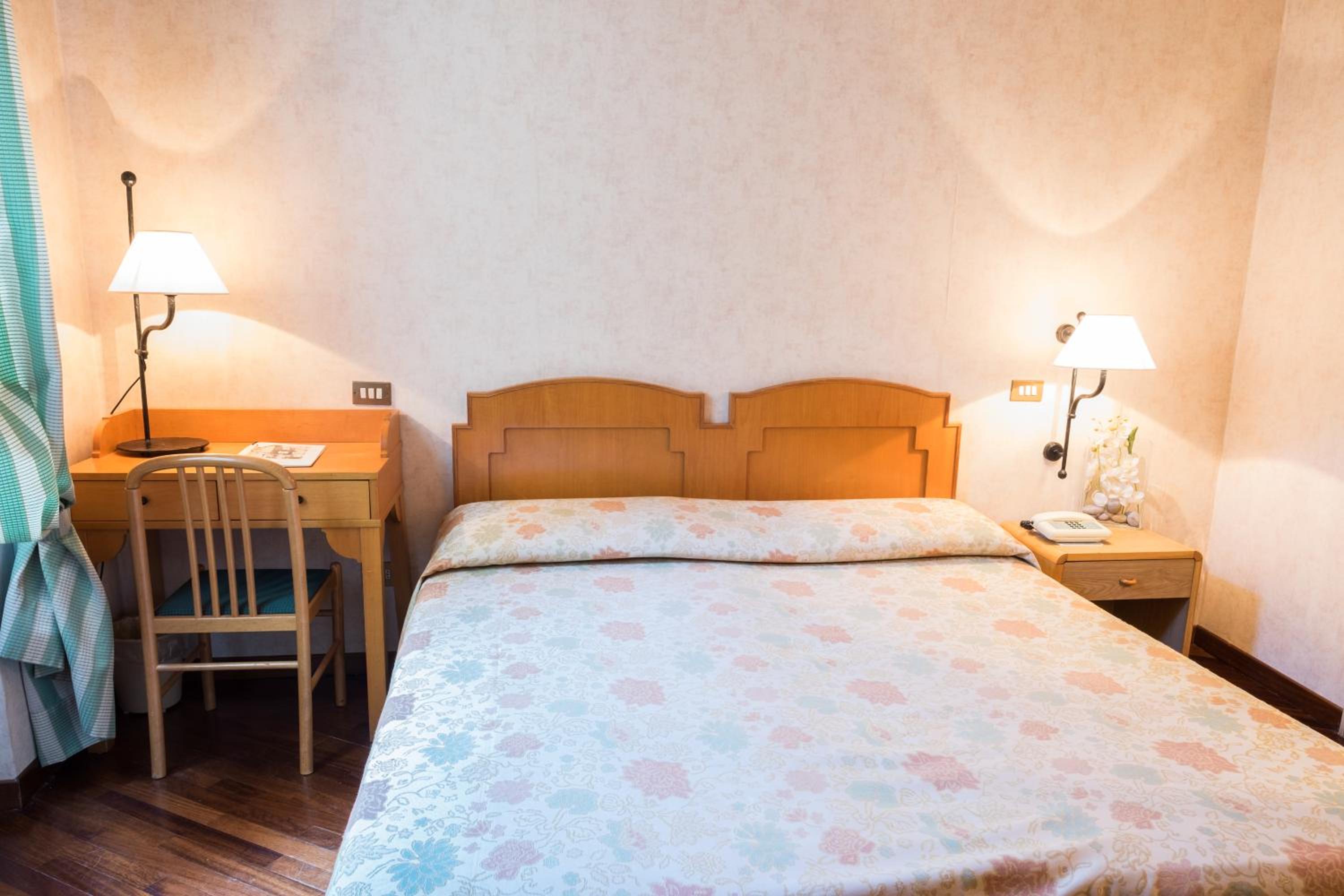 Economy Double Room - Photo 3