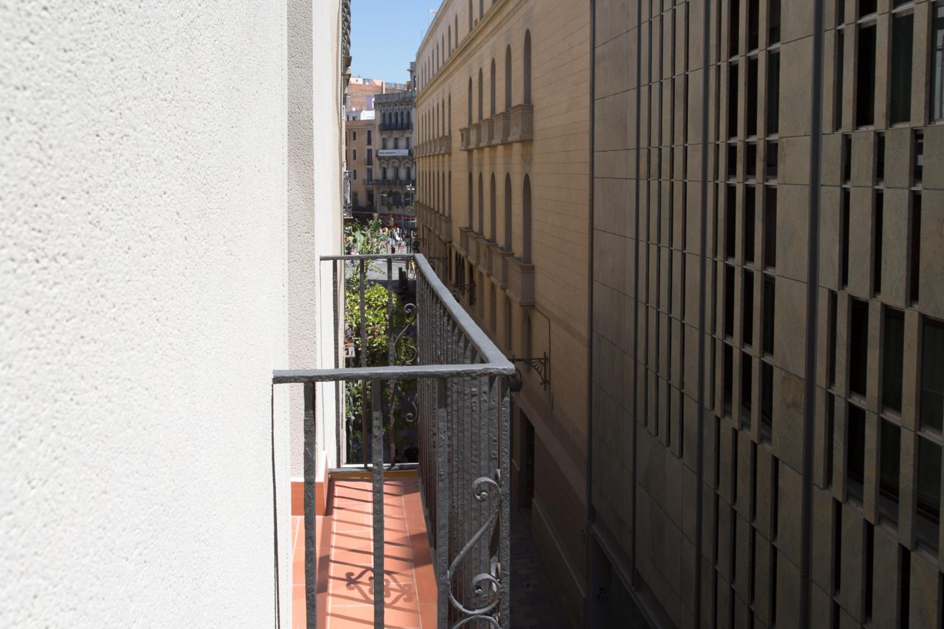 Superior Double or Twin Room with Balcony photo 2