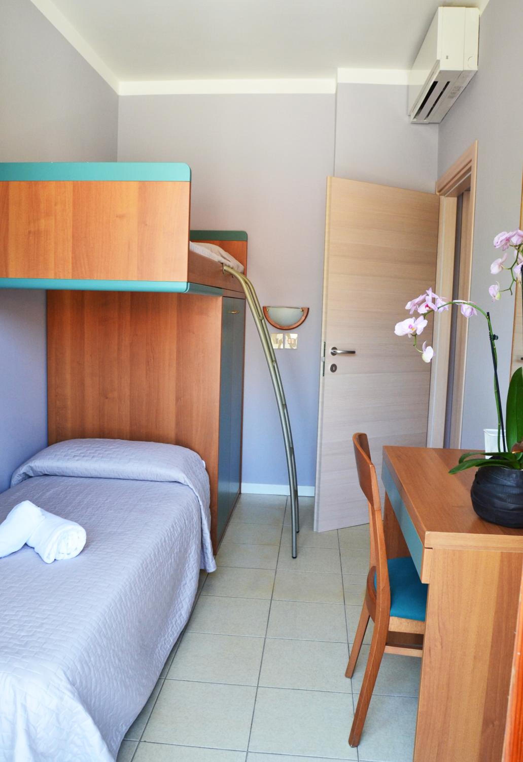 Quadruple Room photo 3