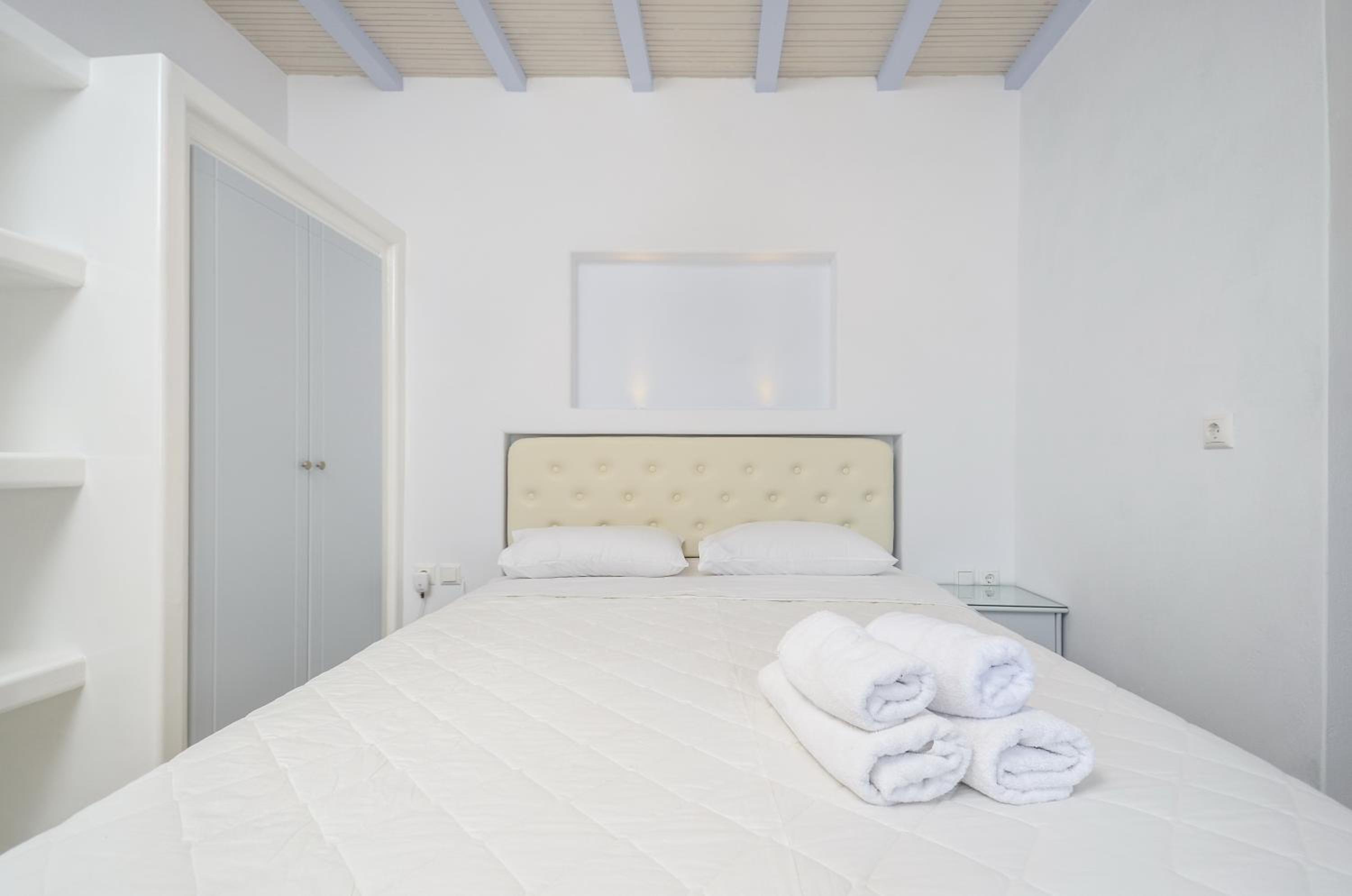 Penthouse One Bedroom Suite with View