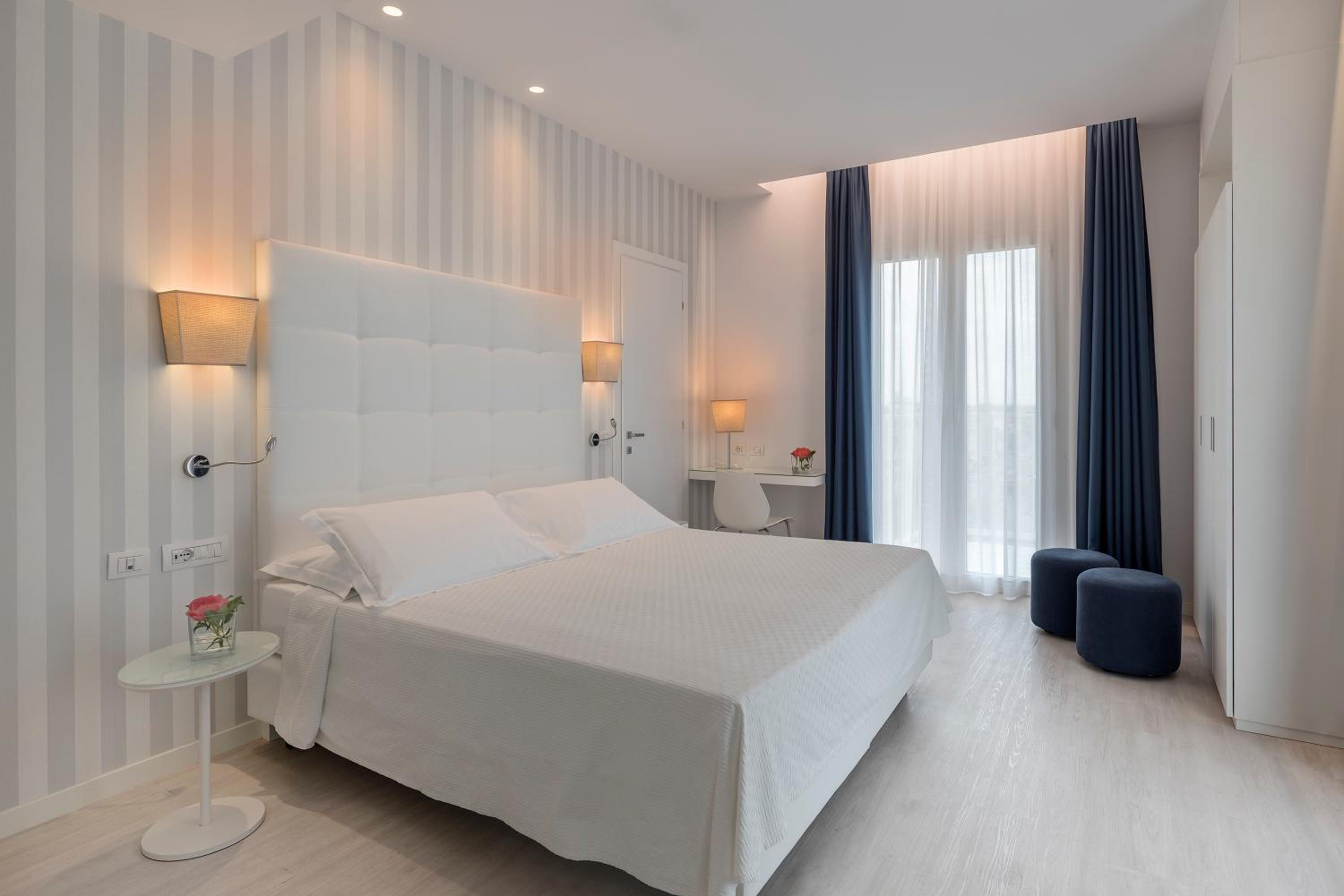 Superior Double Room - Photo 1