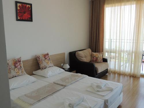  Double Room with Balcony and Sea View photo 3