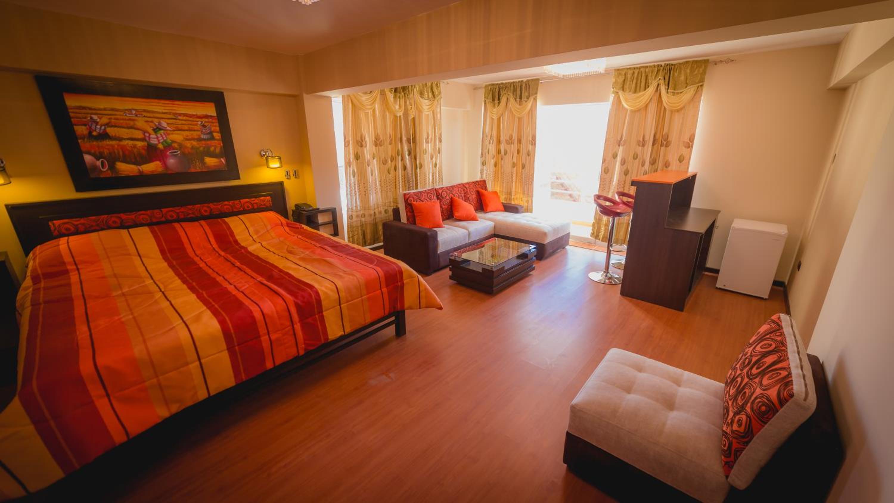 One-Bedroom Suite photo 2