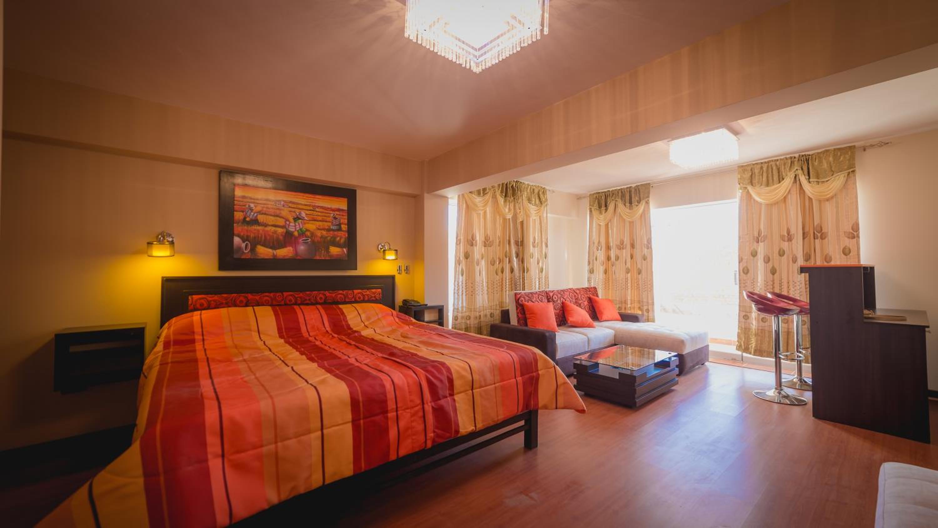One-Bedroom Suite photo 1