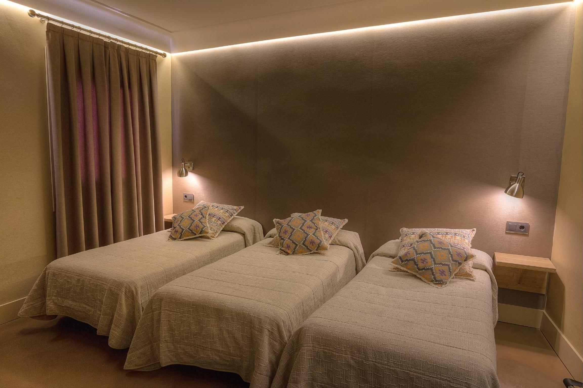 Triple Room - Photo 6