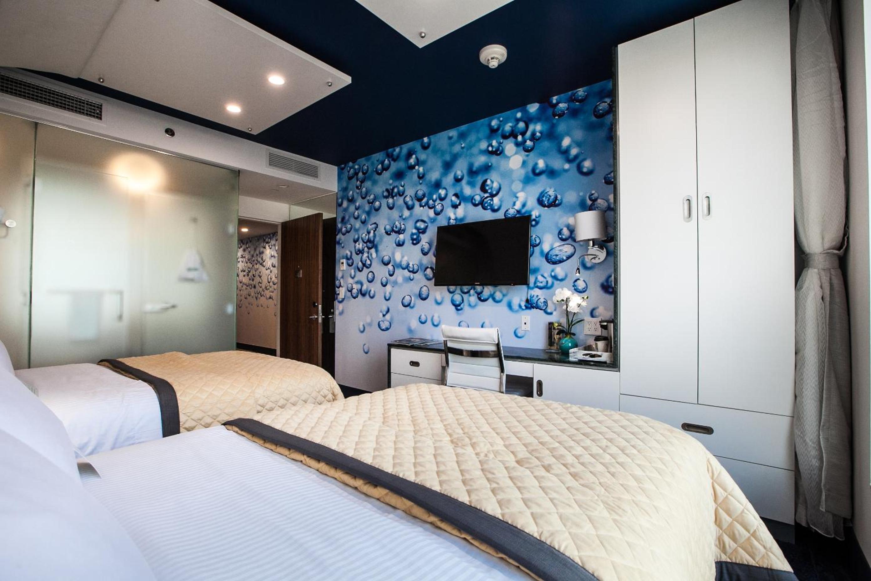 Executive Quadruple Room photo 2