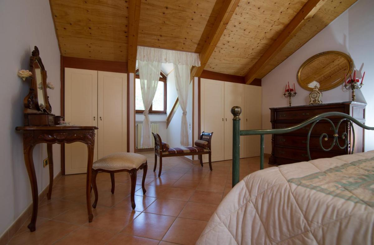 Deluxe Double Room photo 3