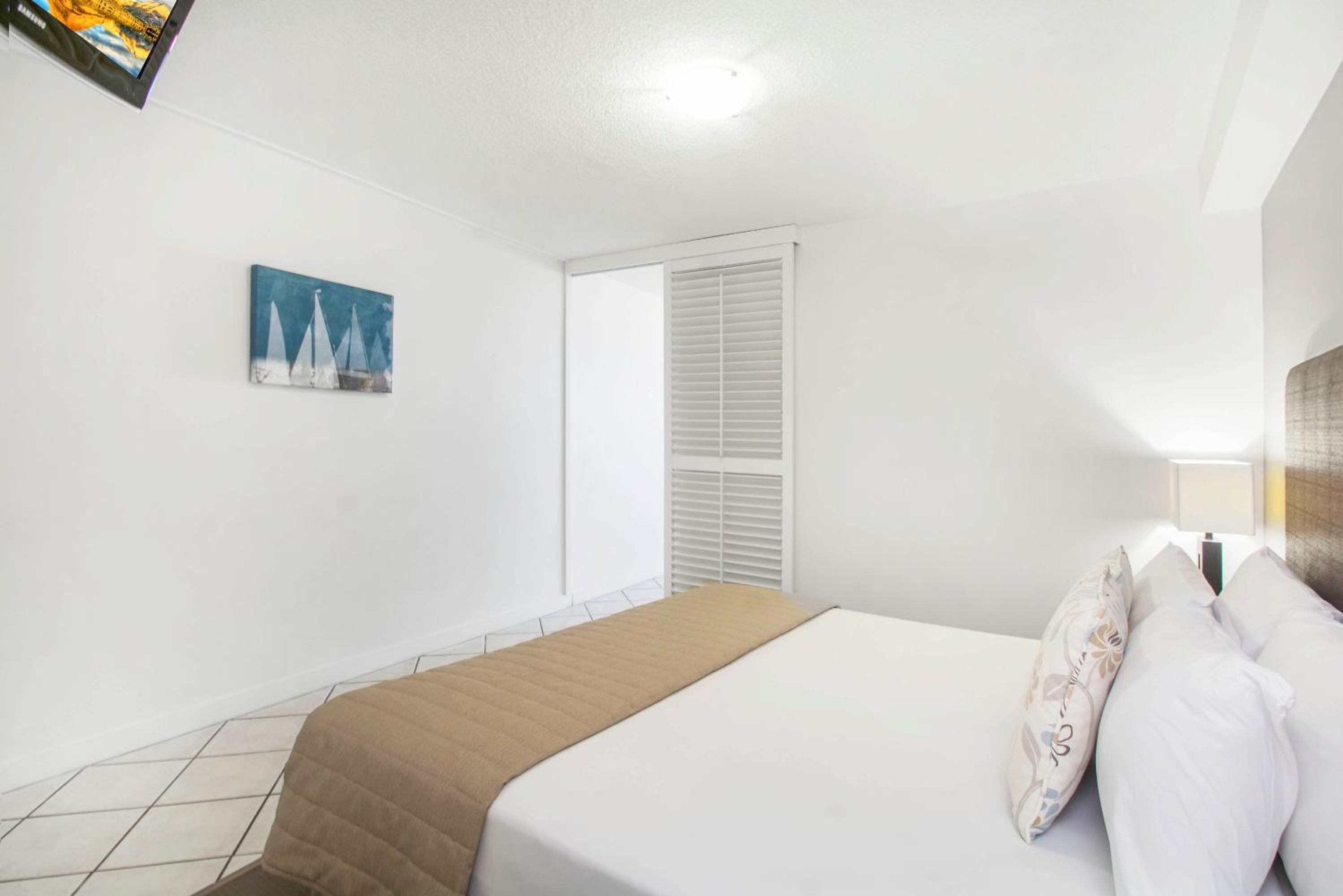 One-Bedroom Suite photo 3