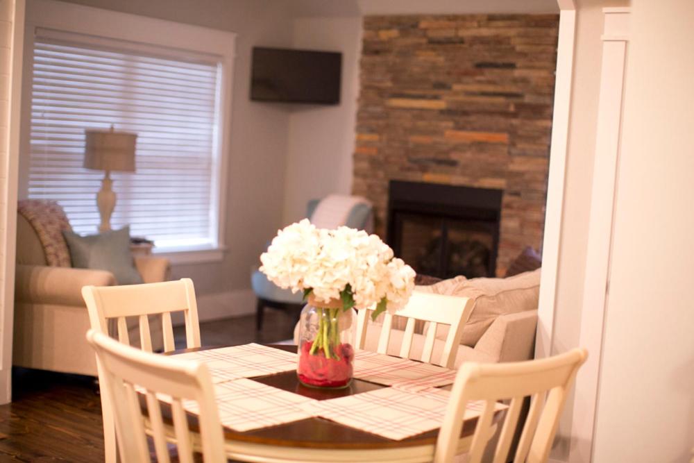 Two-Bedroom Cottage photo 2