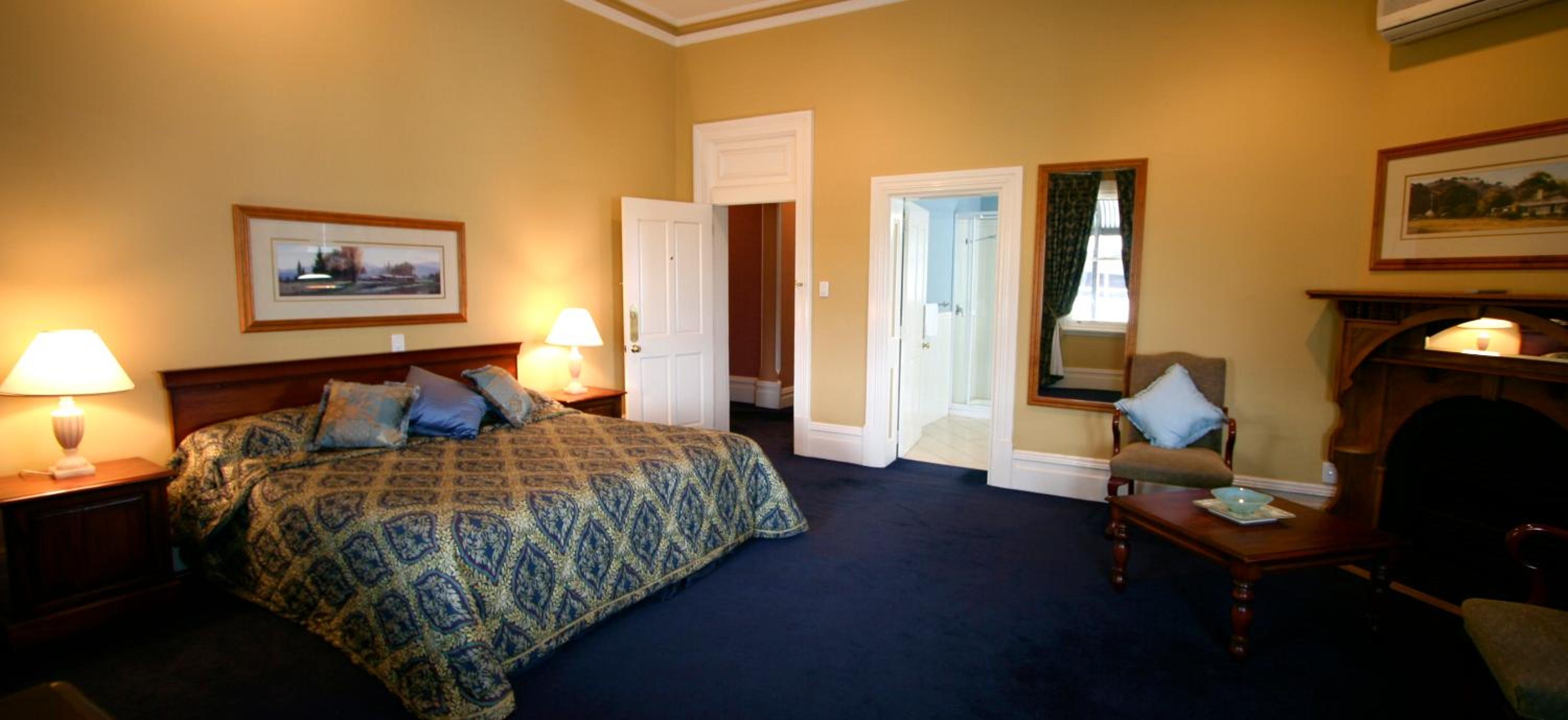  Lord Forrest Suite photo 3