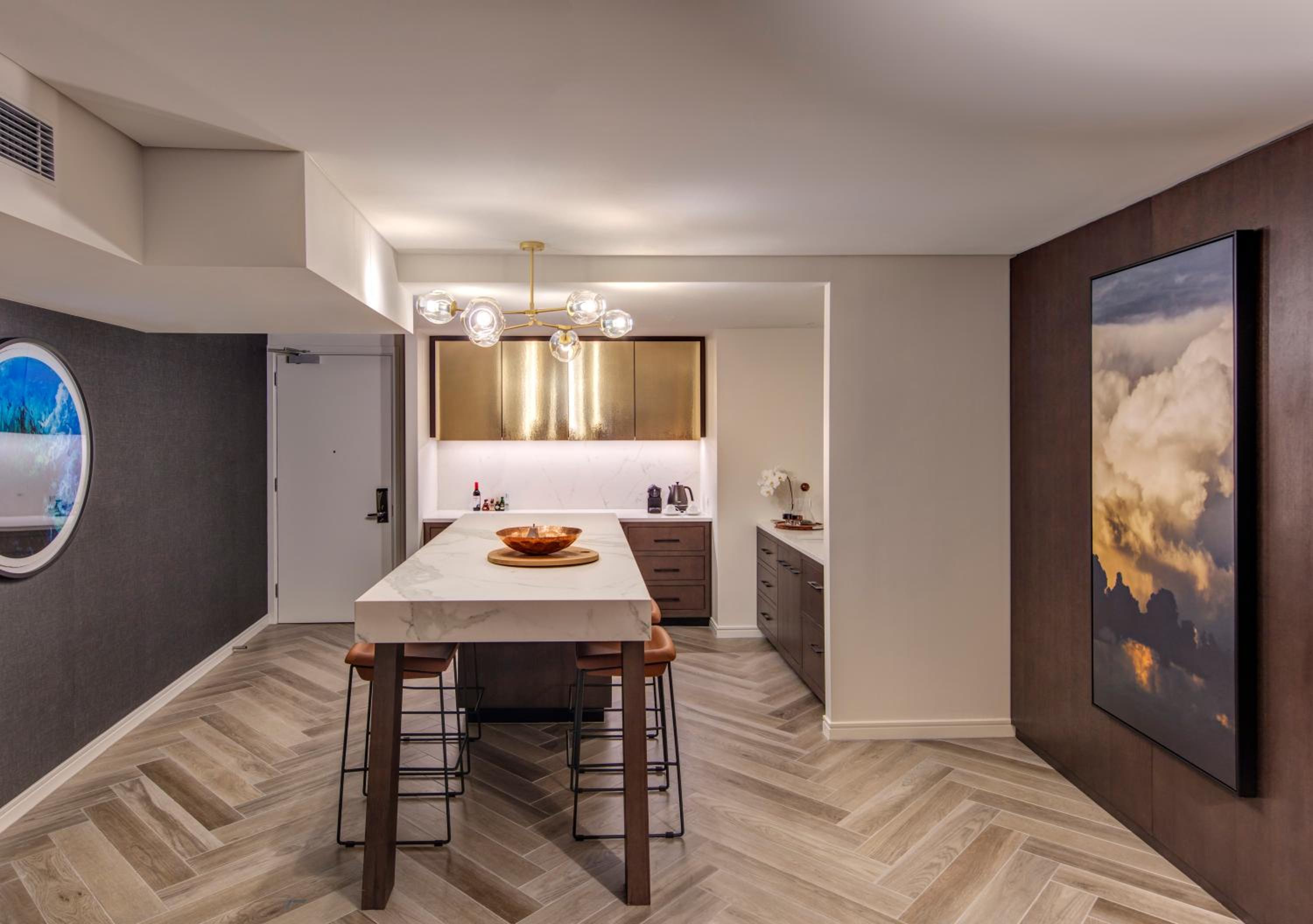 One-Bedroom Suite with Harbor View