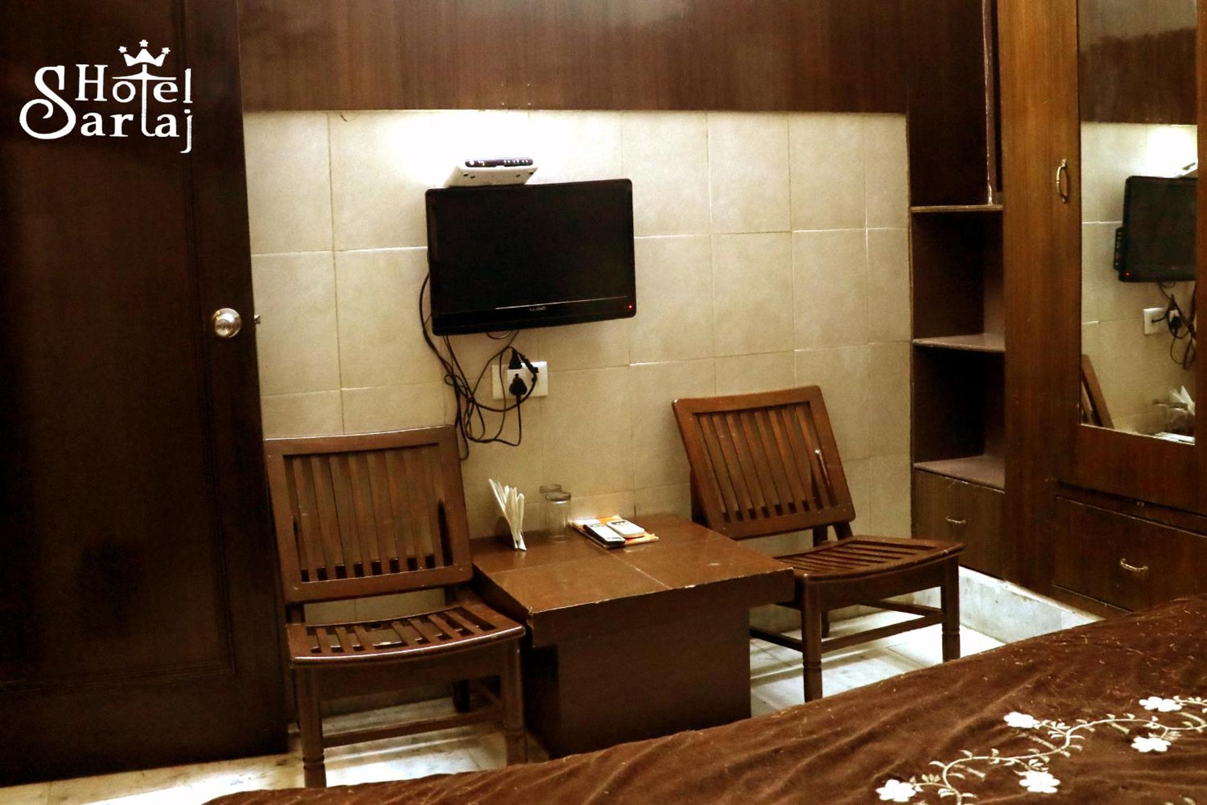 Standard Double Room - Photo 3