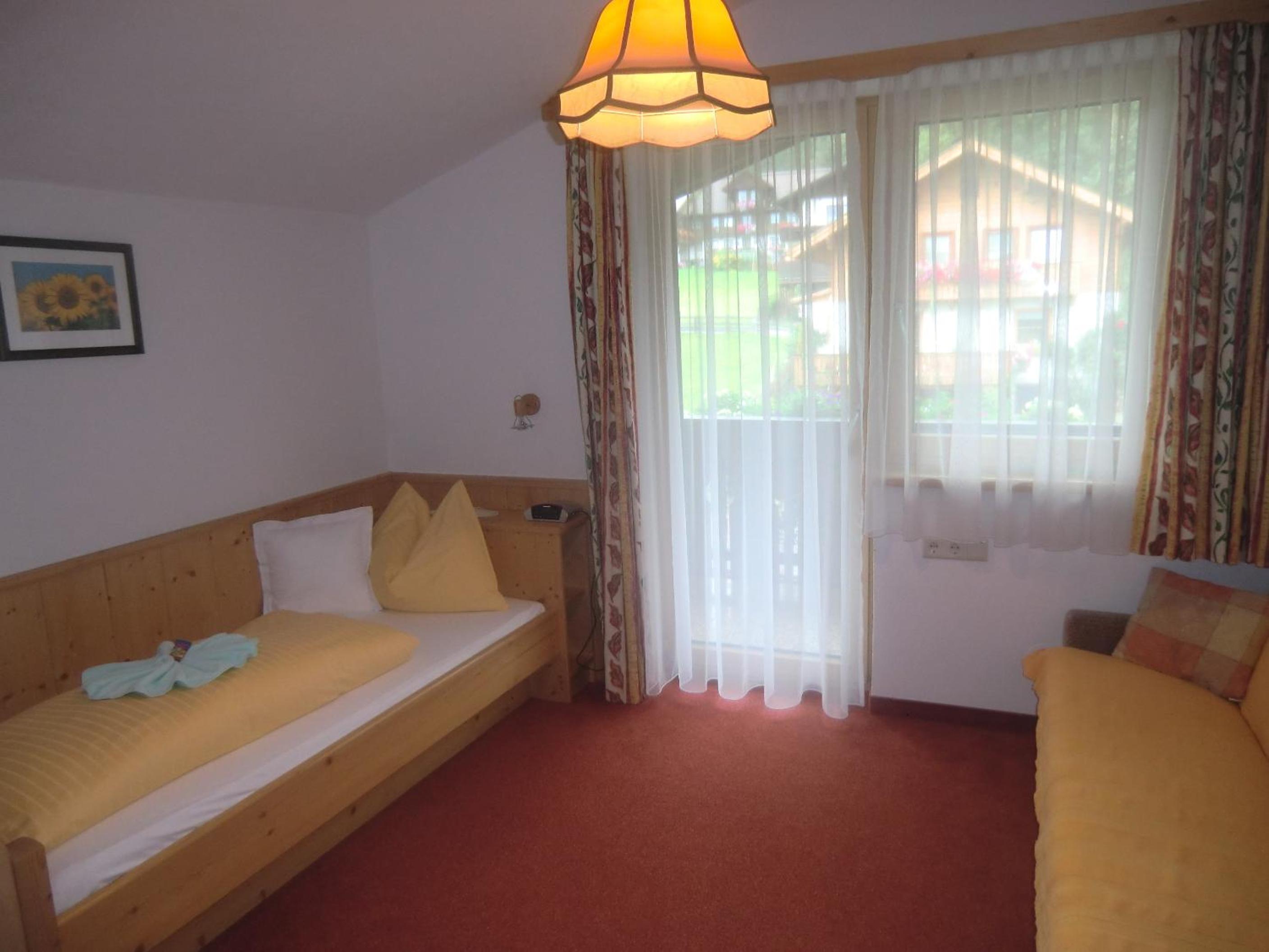 Single Room photo 2