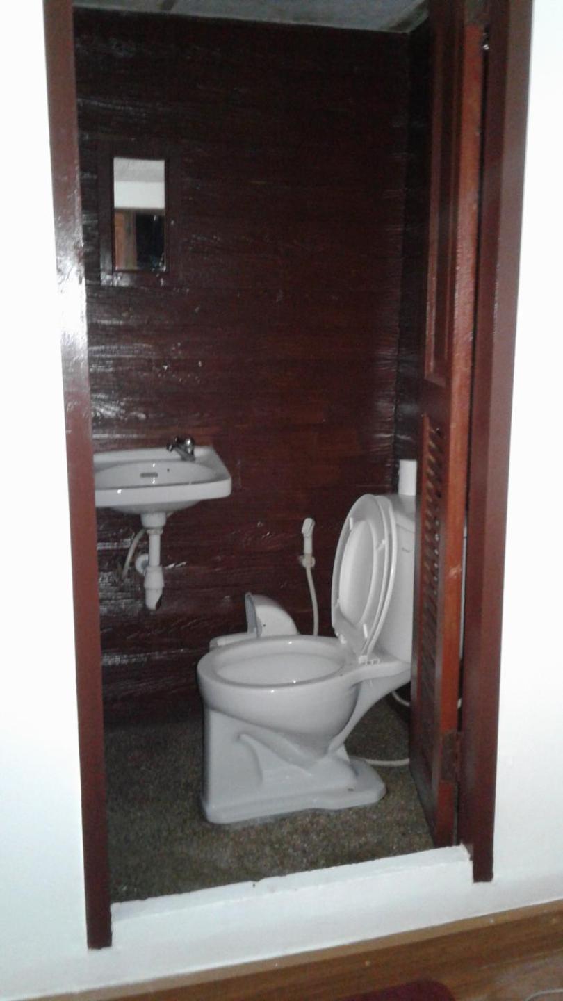 Standard Twin Room with Fan photo 2