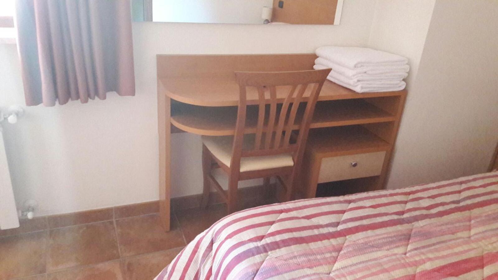 Double Room - Photo 5