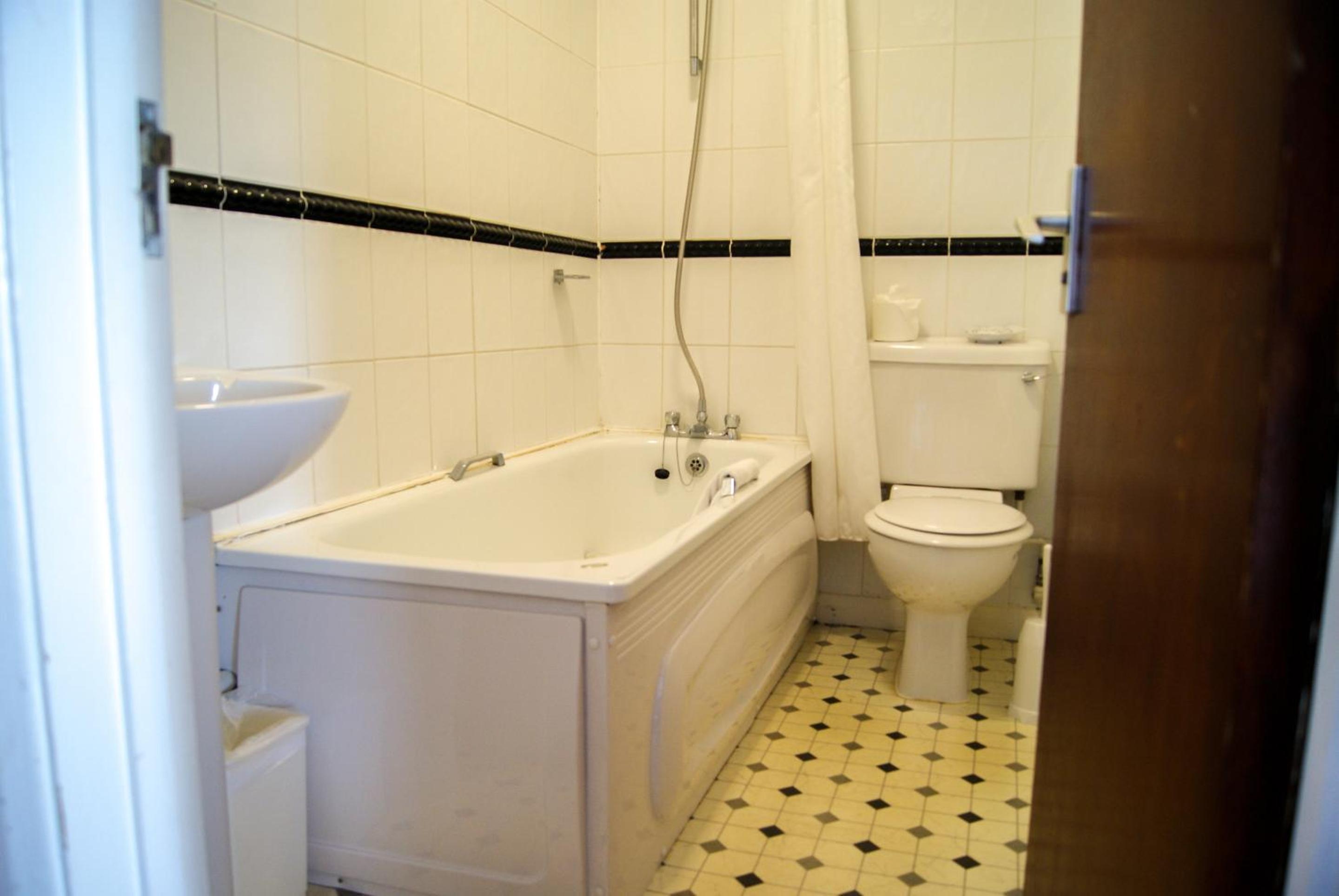 Compact Double Room - Photo 2