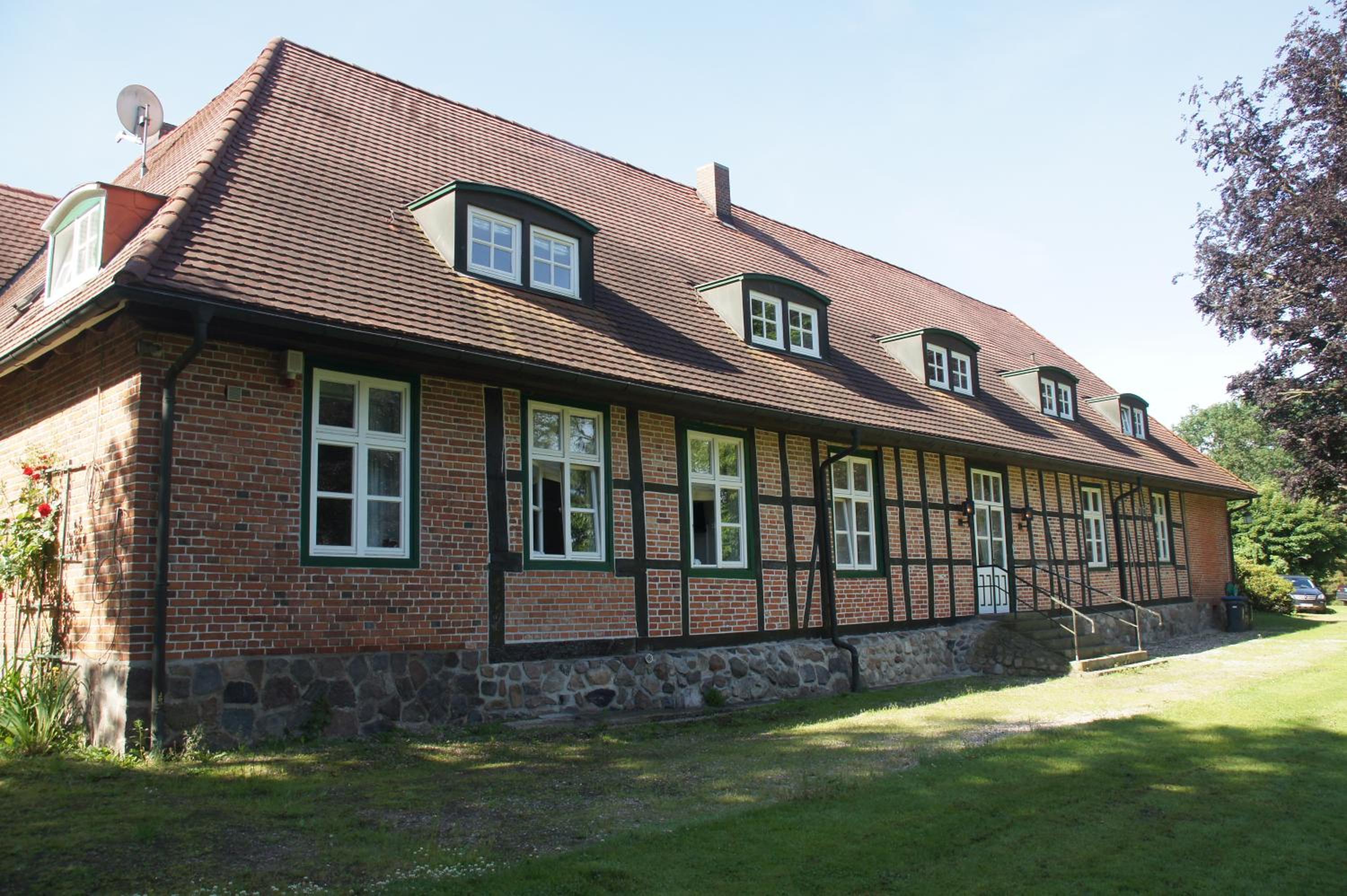 Twin Room main building - Photo 11