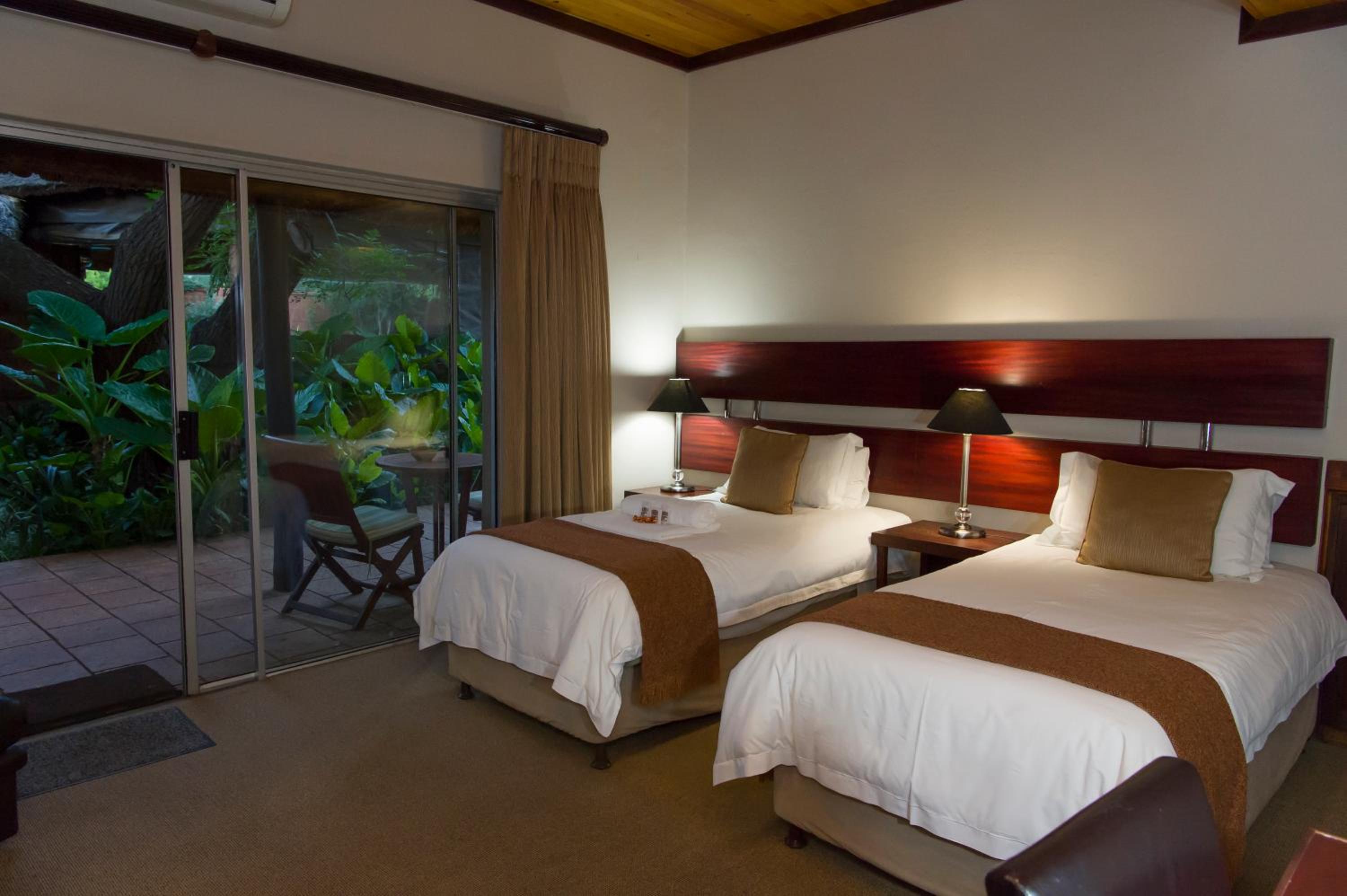 Twin or King Room with Garden Access (Full Bathroom) - Room 11 photo 1