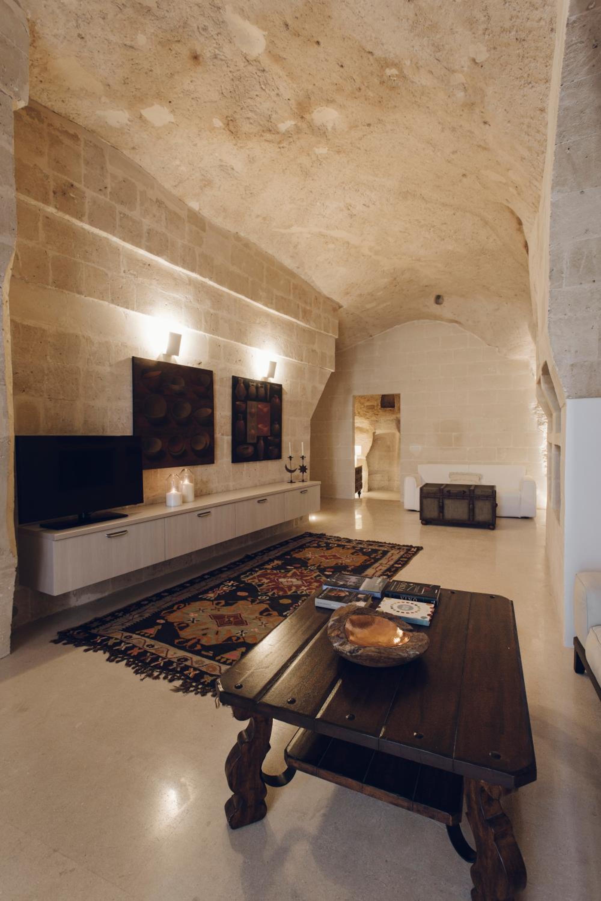 Family Apartment - Photo 3
