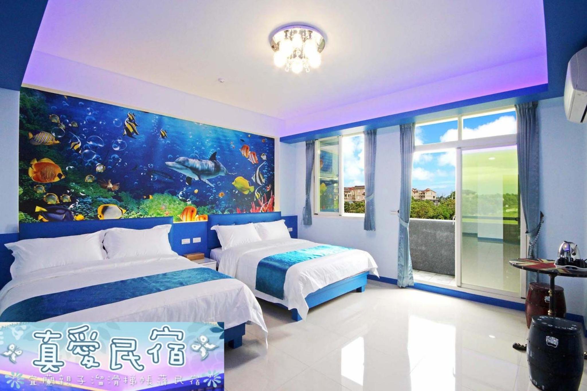 Quadruple Room with Balcony photo 3