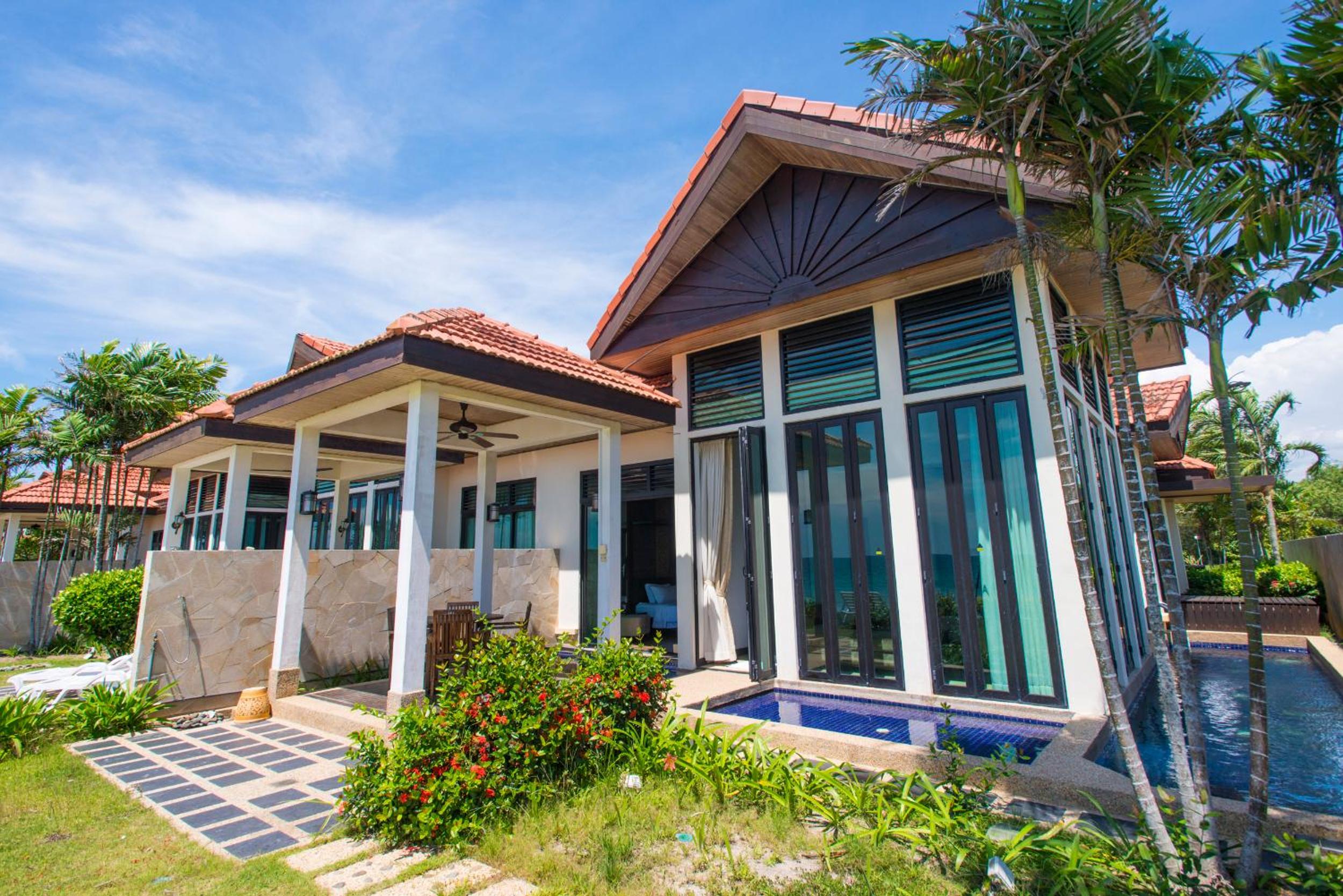 Two-Bedroom Villa Beach Front - Photo 22