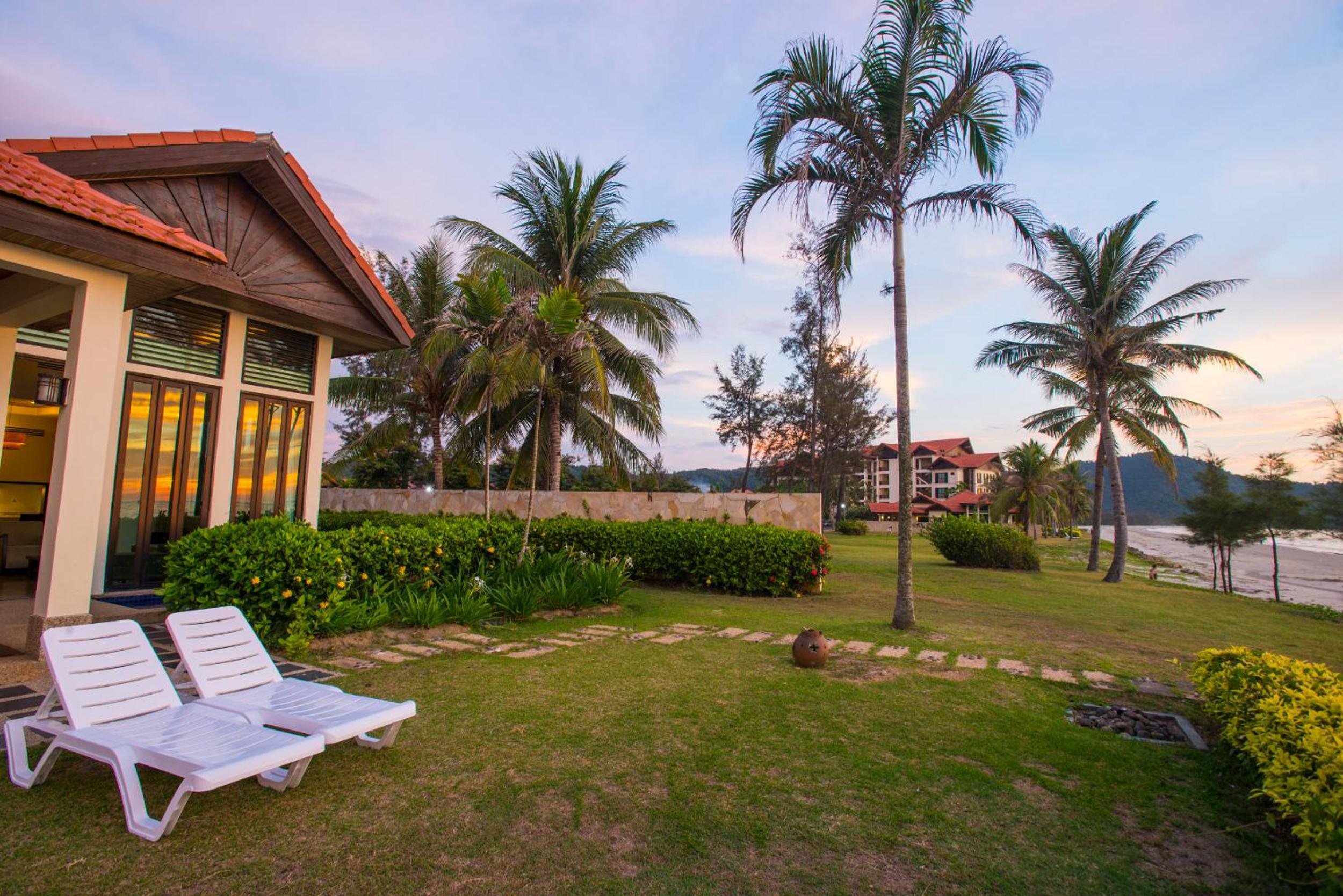 Two-Bedroom Villa Beach Front - Photo 32