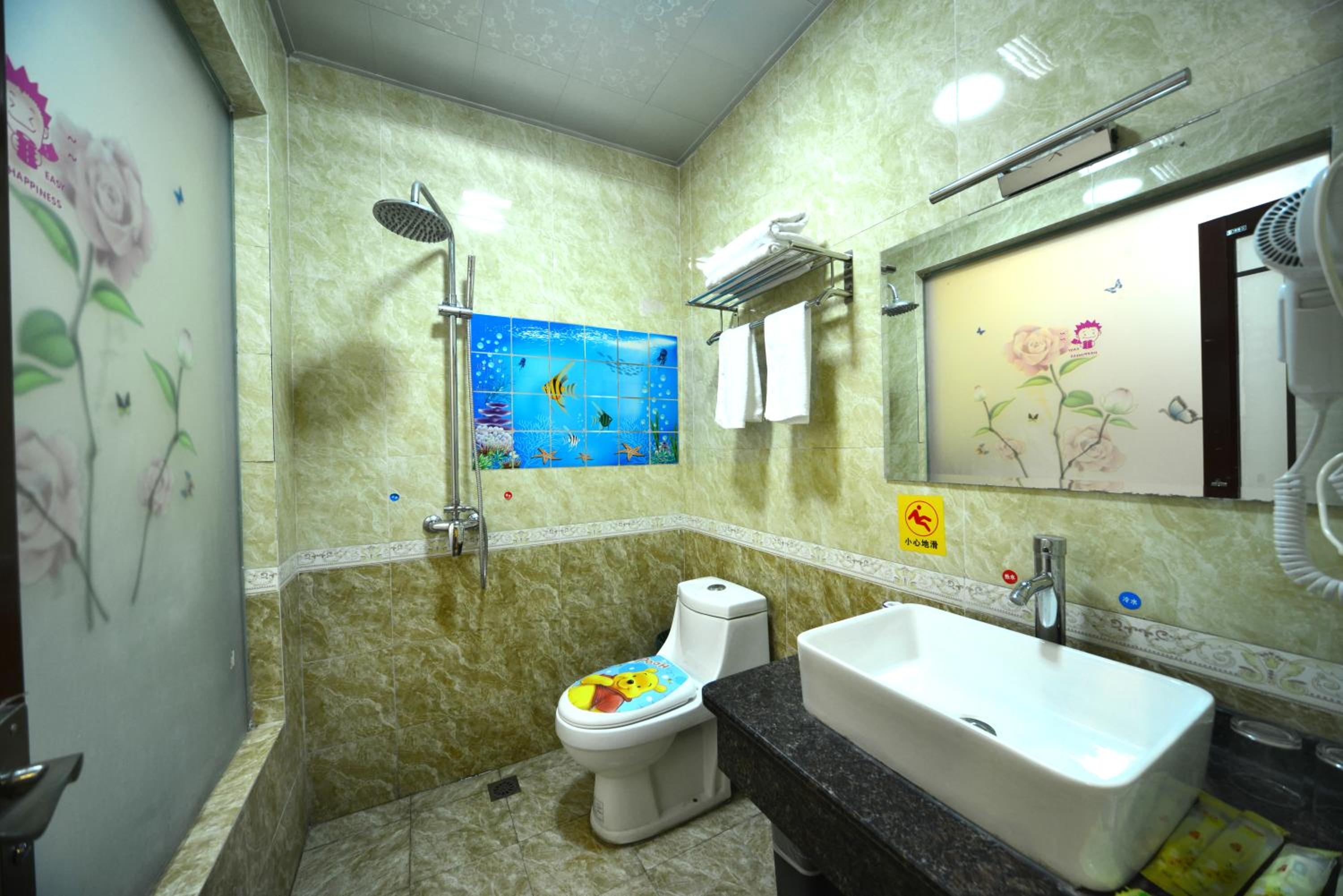Comfort Family Room - Photo 5